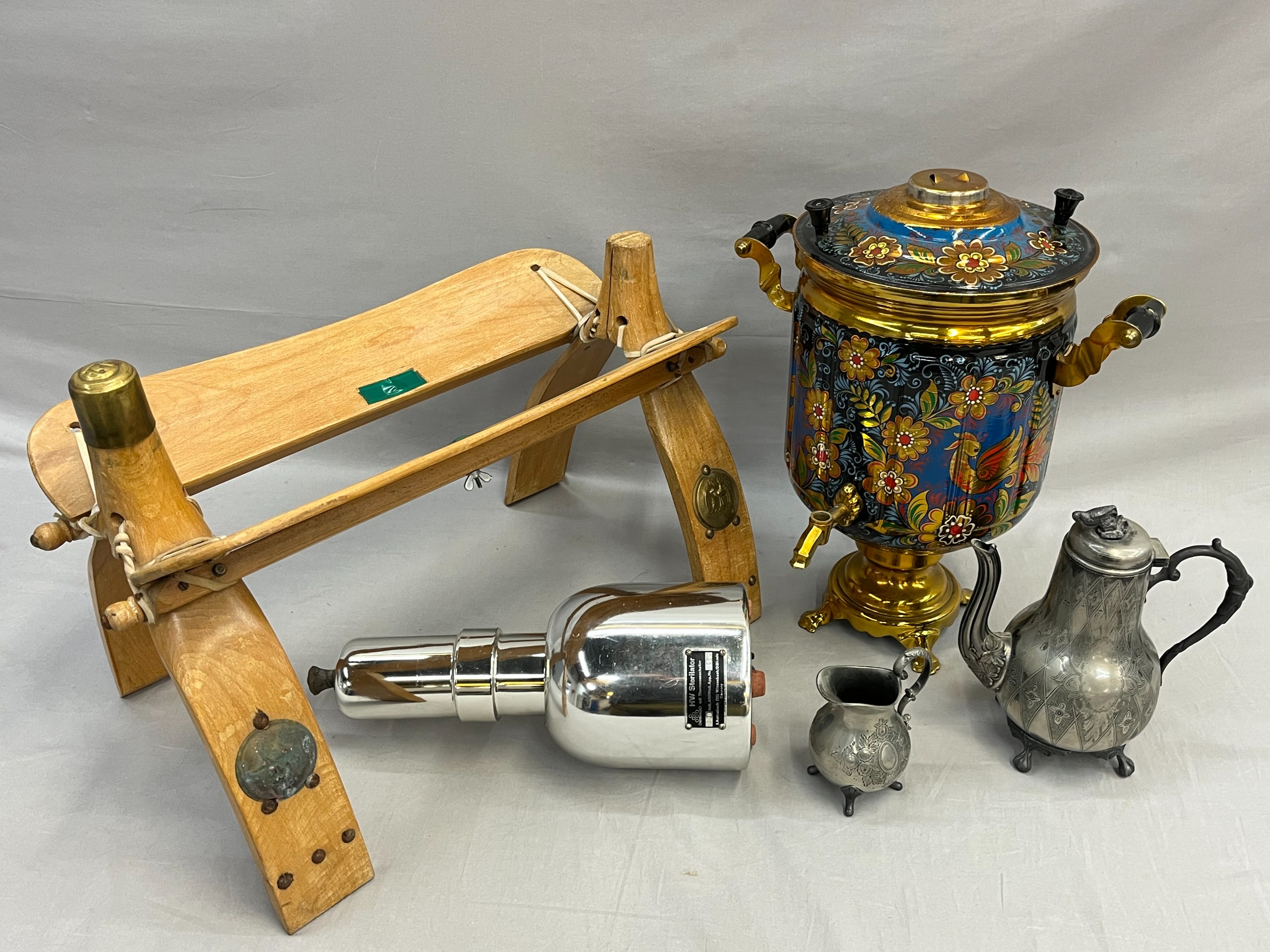 Kamelisatula ym - Huutokauppa Ekman