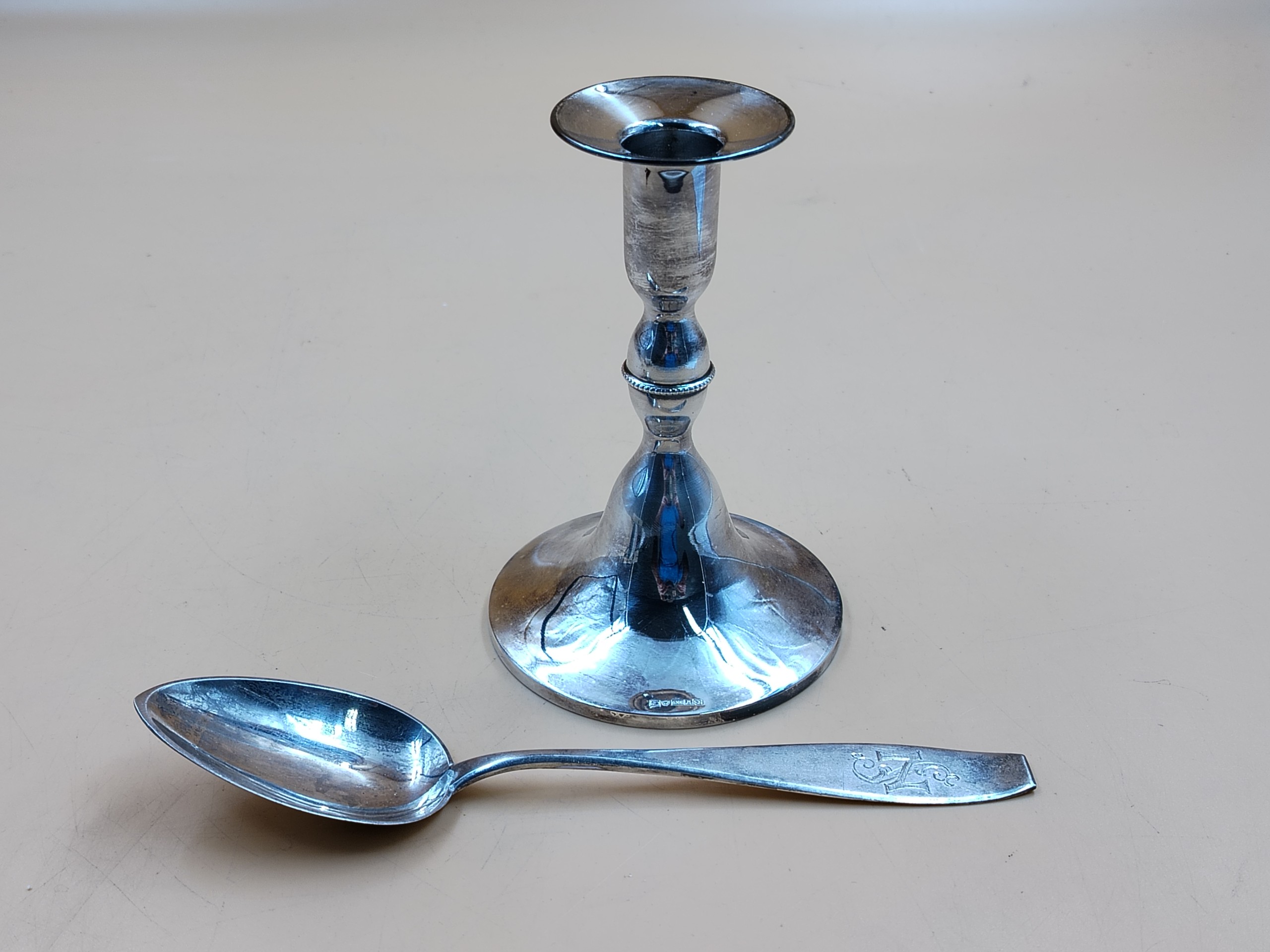 Hopeaa - Huutokauppa Ekman