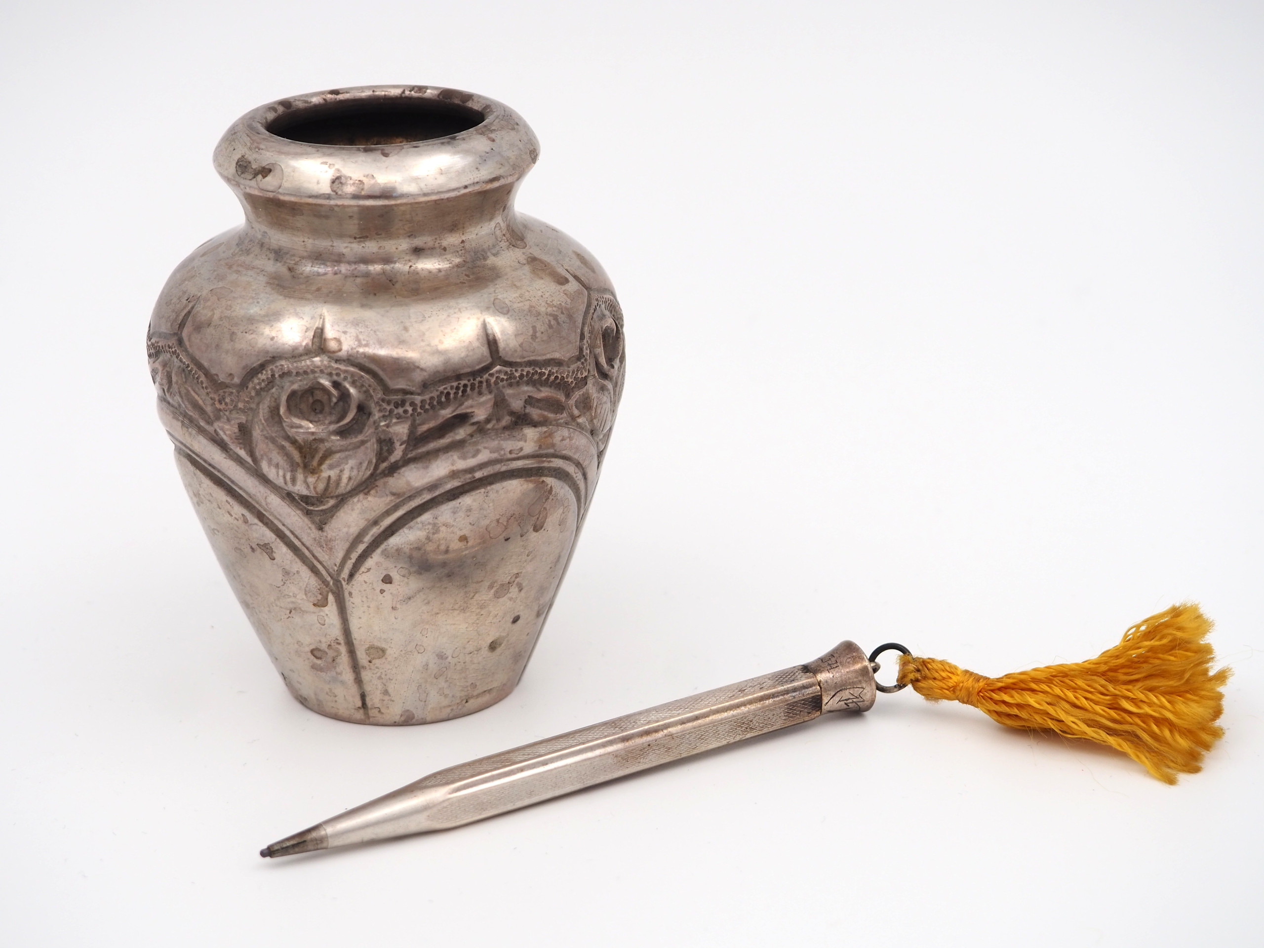 Hopeaa - Huutokauppa Ekman