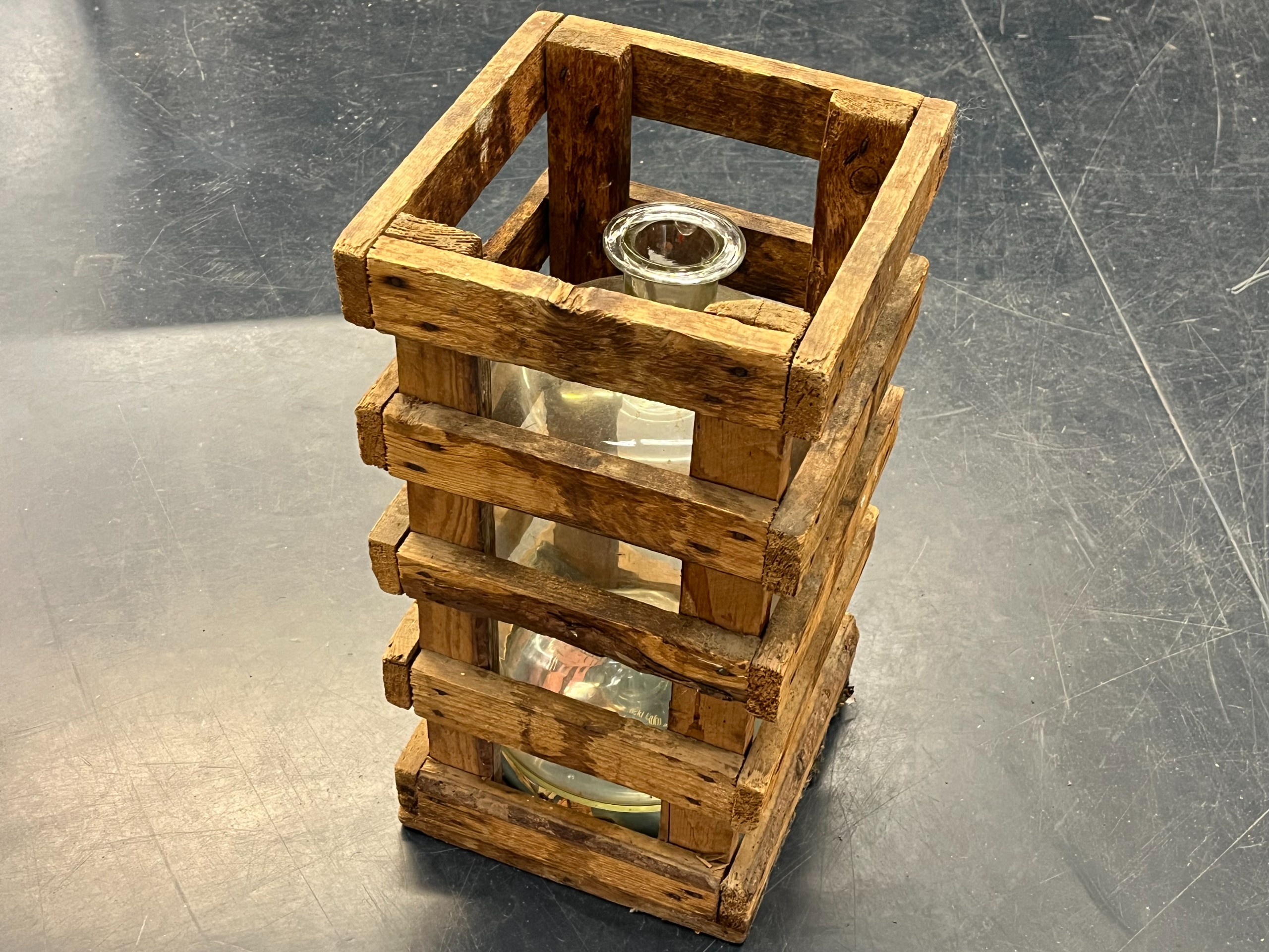 Pullo, teline - Huutokauppa Ekman