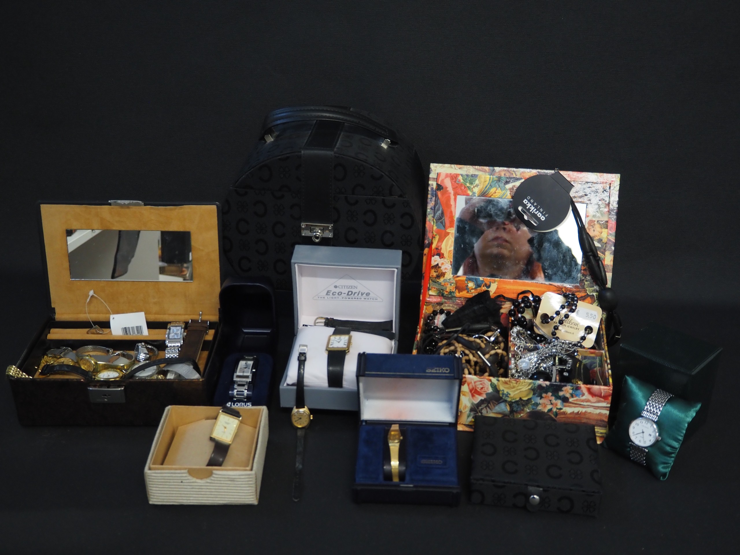 Rannekellot ja korut - Huutokauppa Ekman