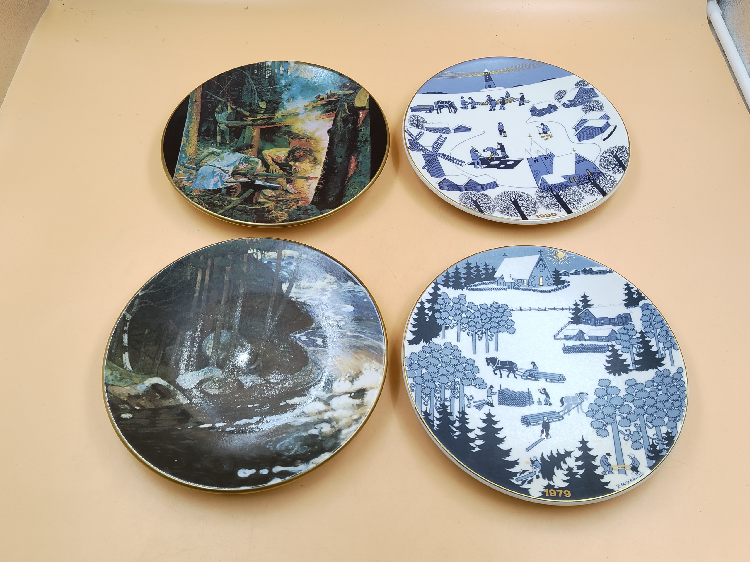 Arabia - Huutokauppa Ekman