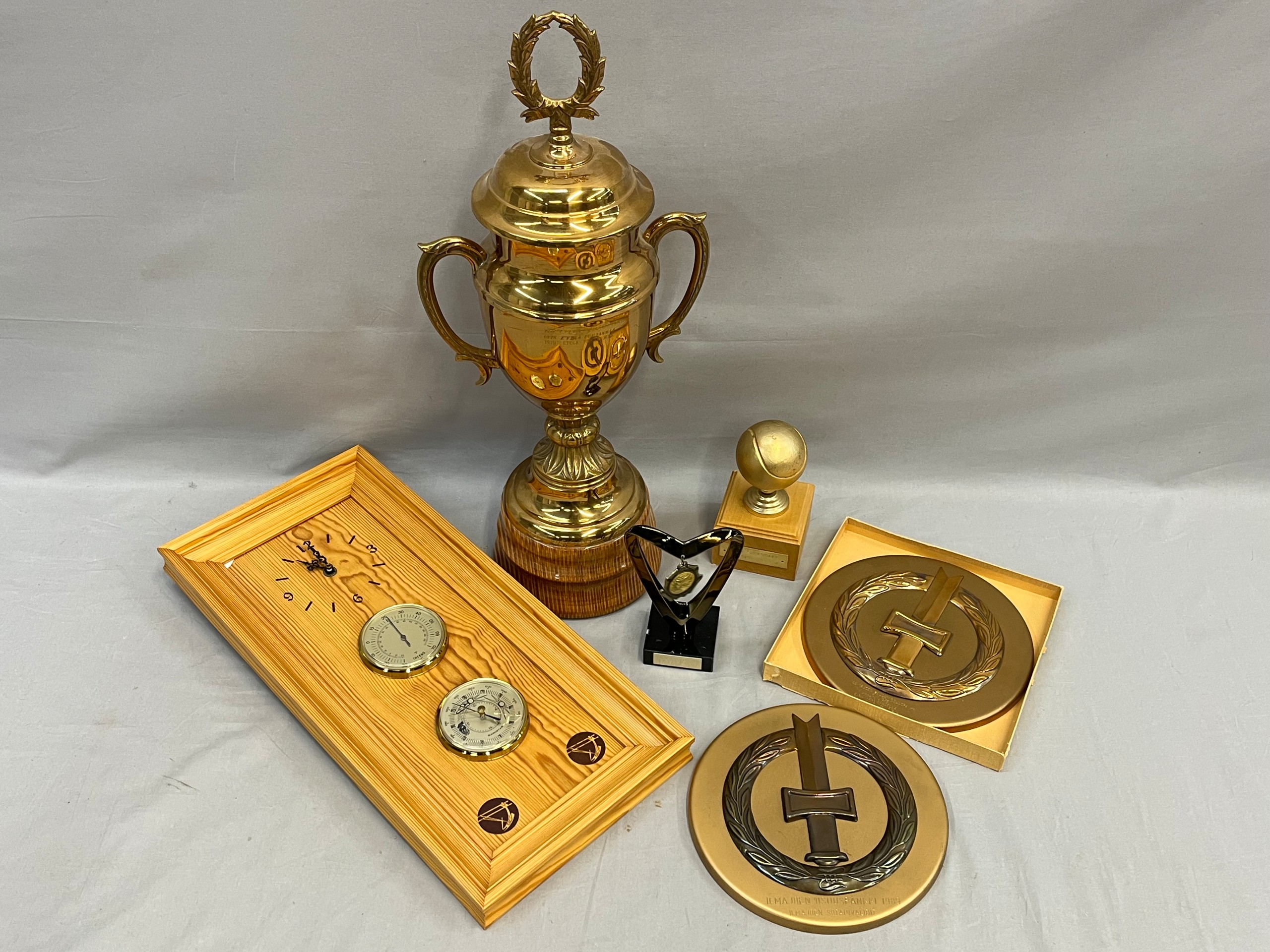 Pokaali ym - Huutokauppa Ekman