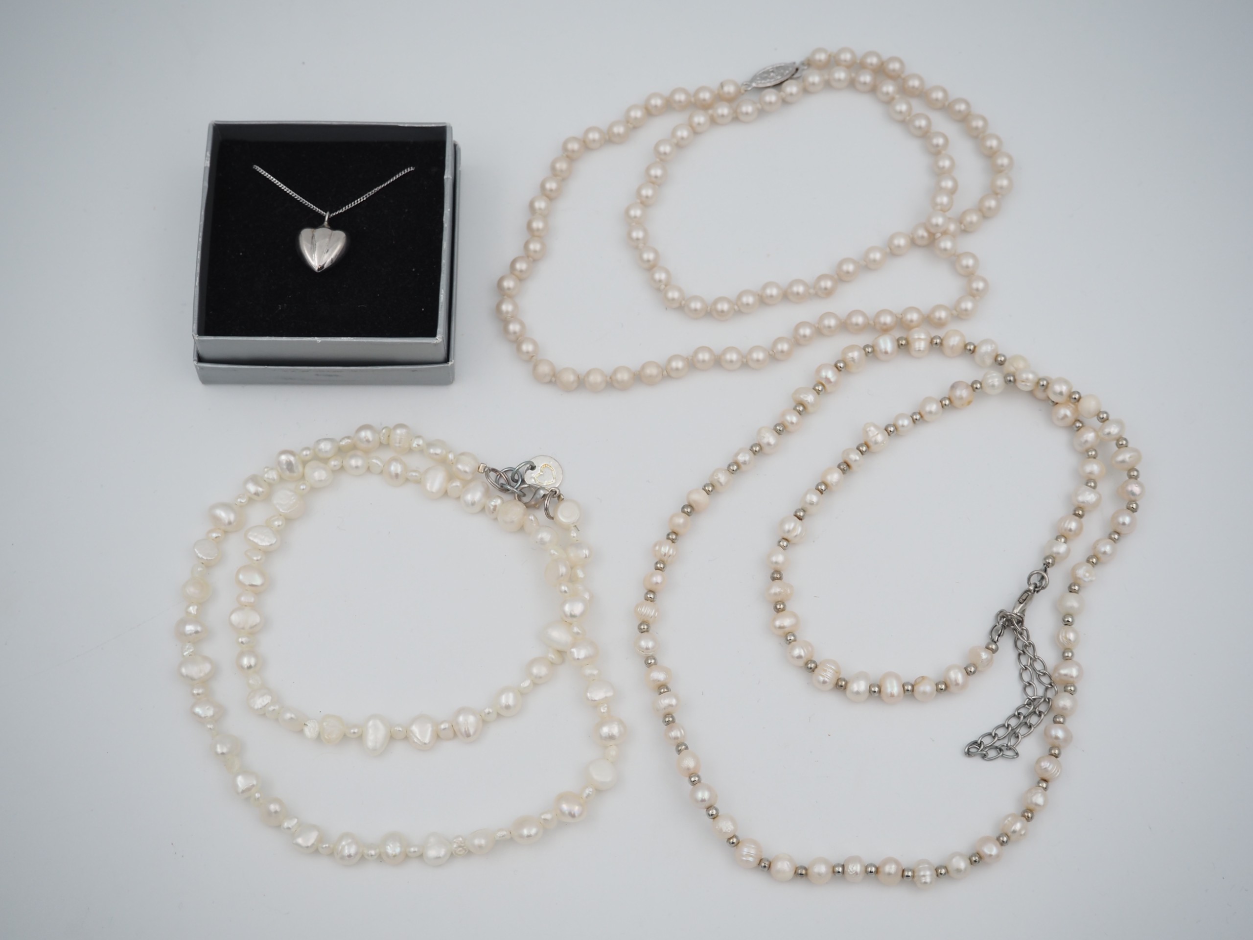 Ristomatti Ratia ym. - Huutokauppa Ekman