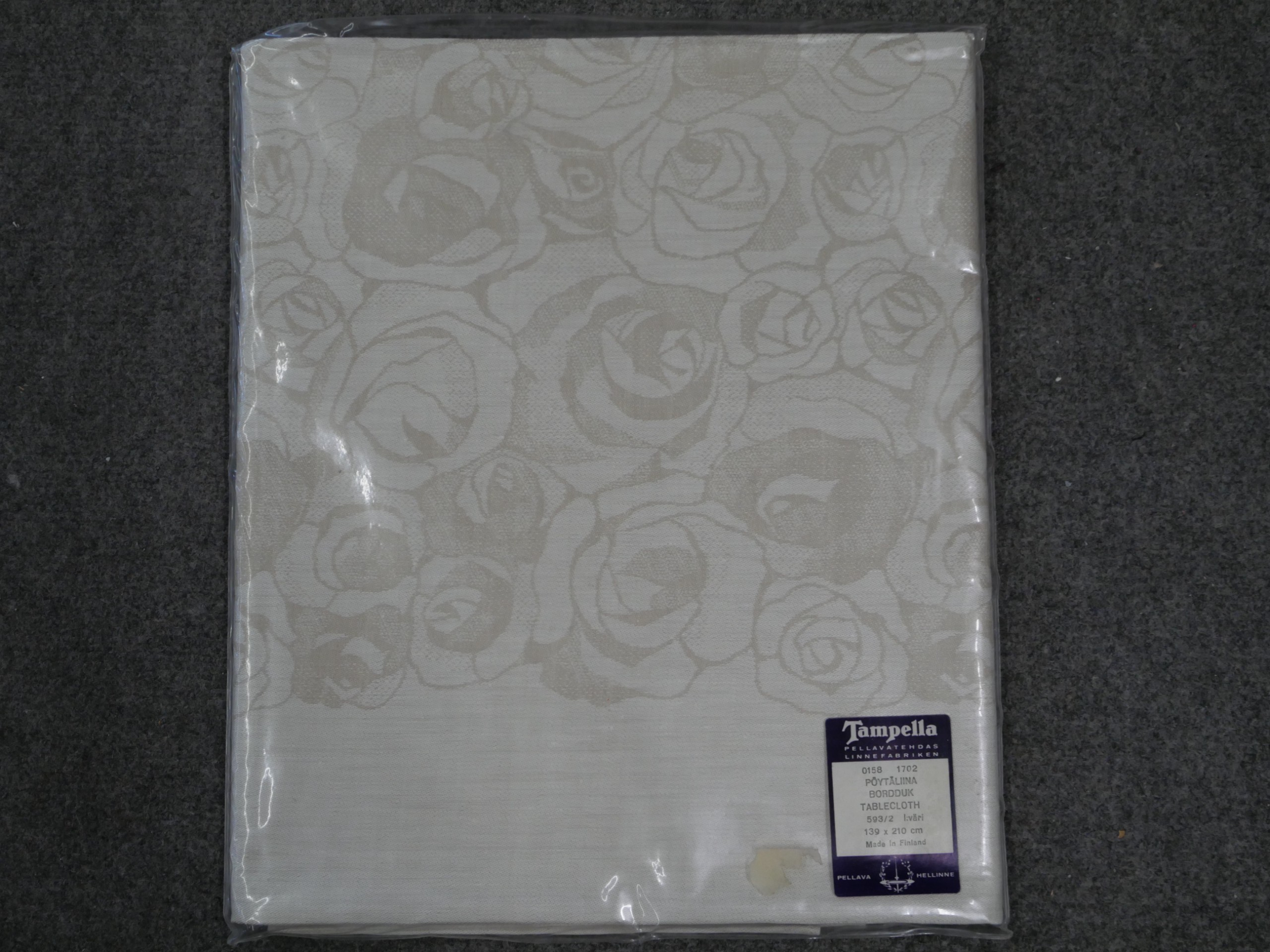 Dora Jung - Huutokauppa Ekman