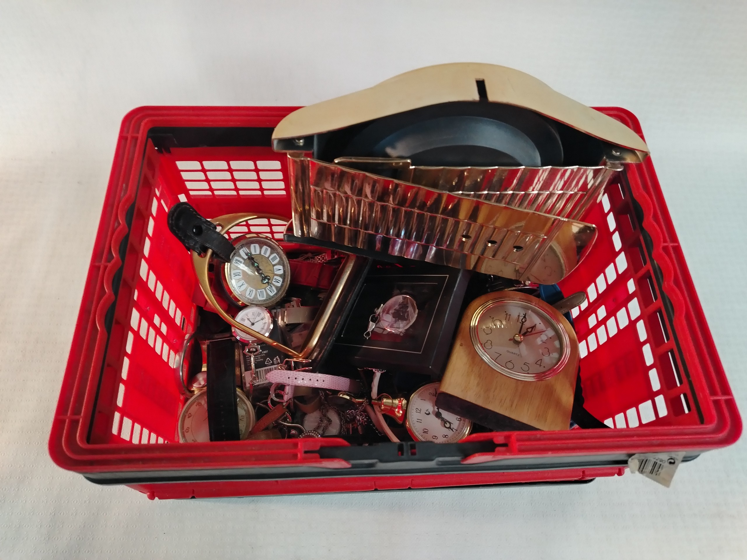 Erä kelloja - Huutokauppa Ekman