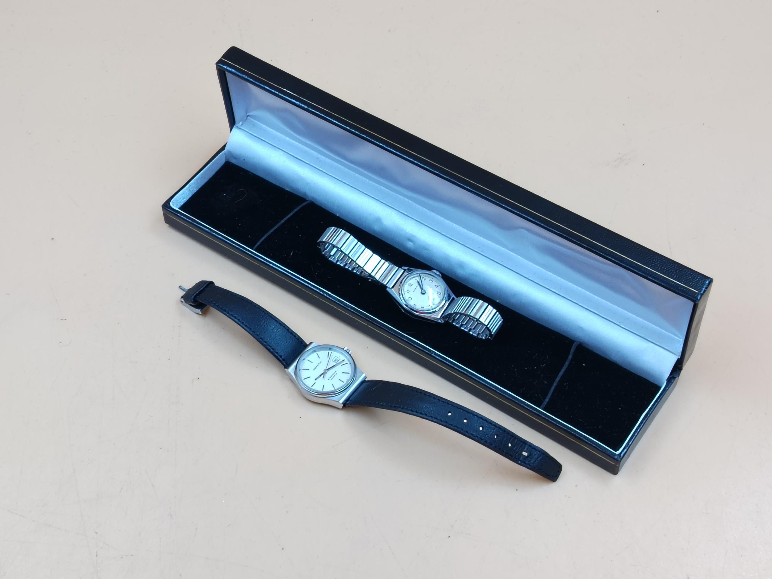 Zenith - Huutokauppa Ekman