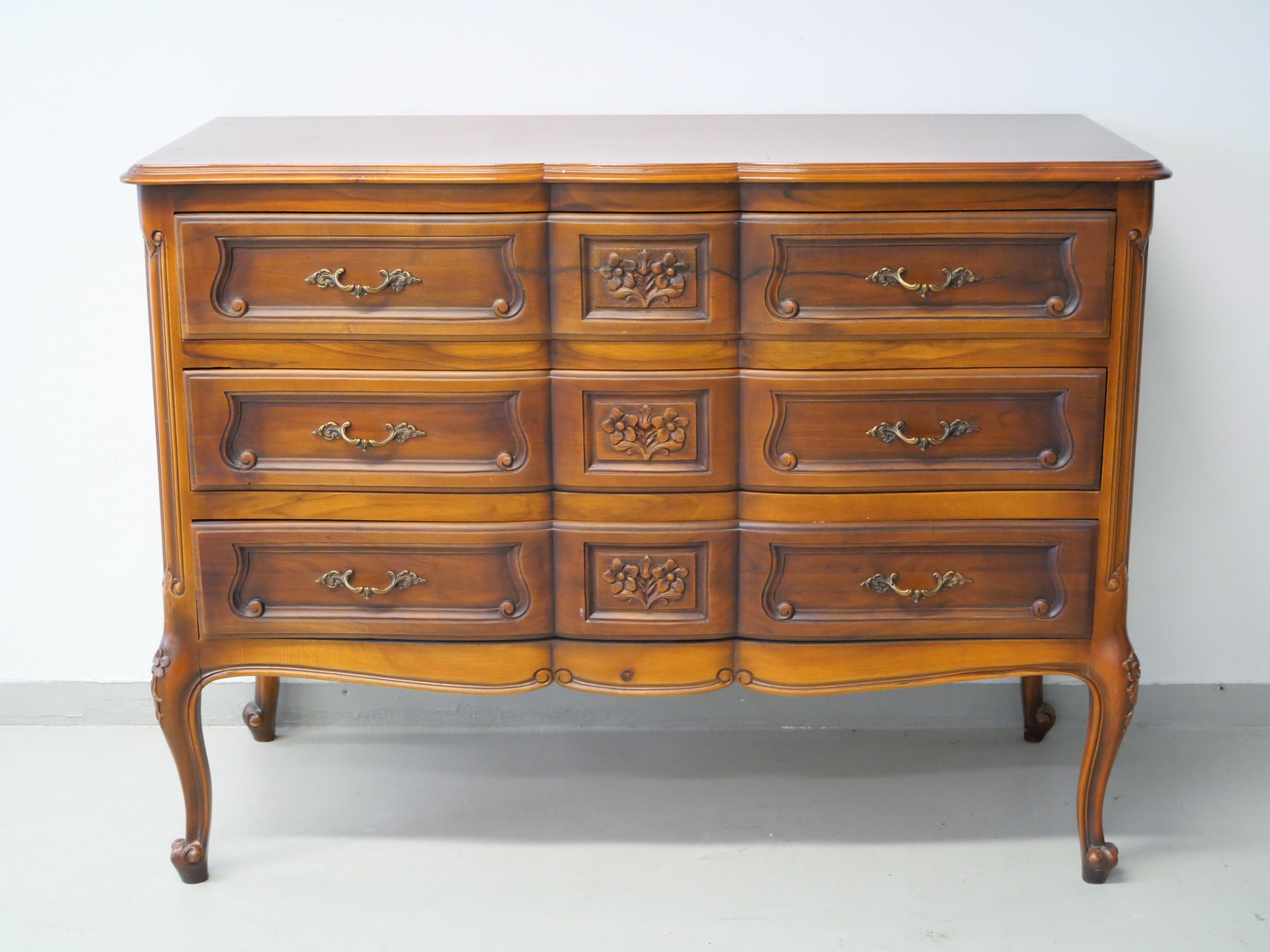 *Lipasto - Huutokauppa Ekman