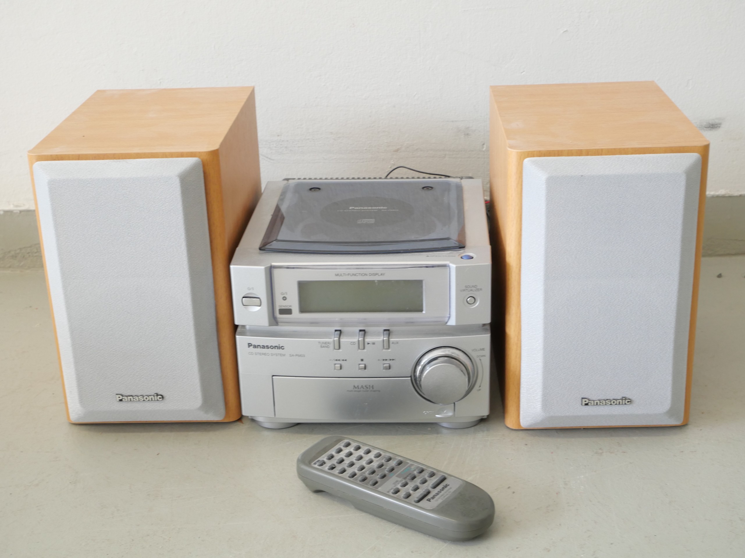 *Panasonic soitin - Huutokauppa Ekman