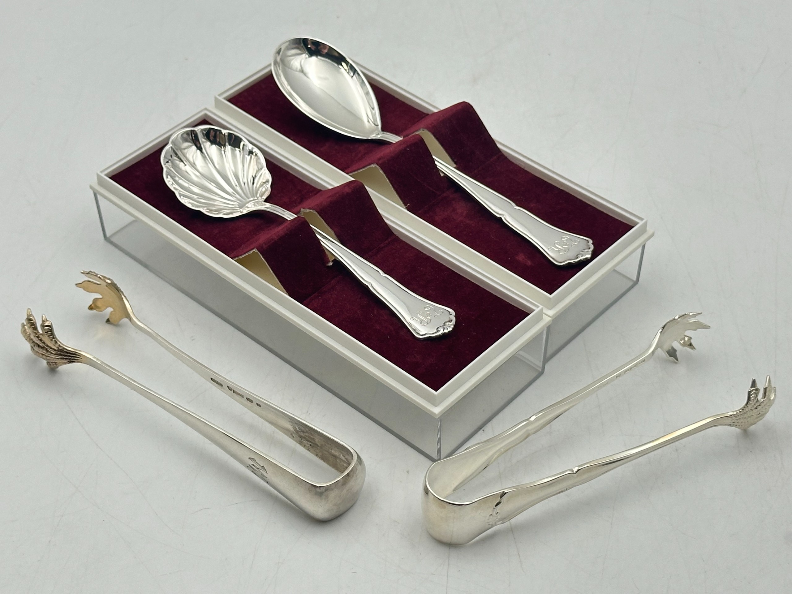 Ottimet hopea - Huutokauppa Ekman