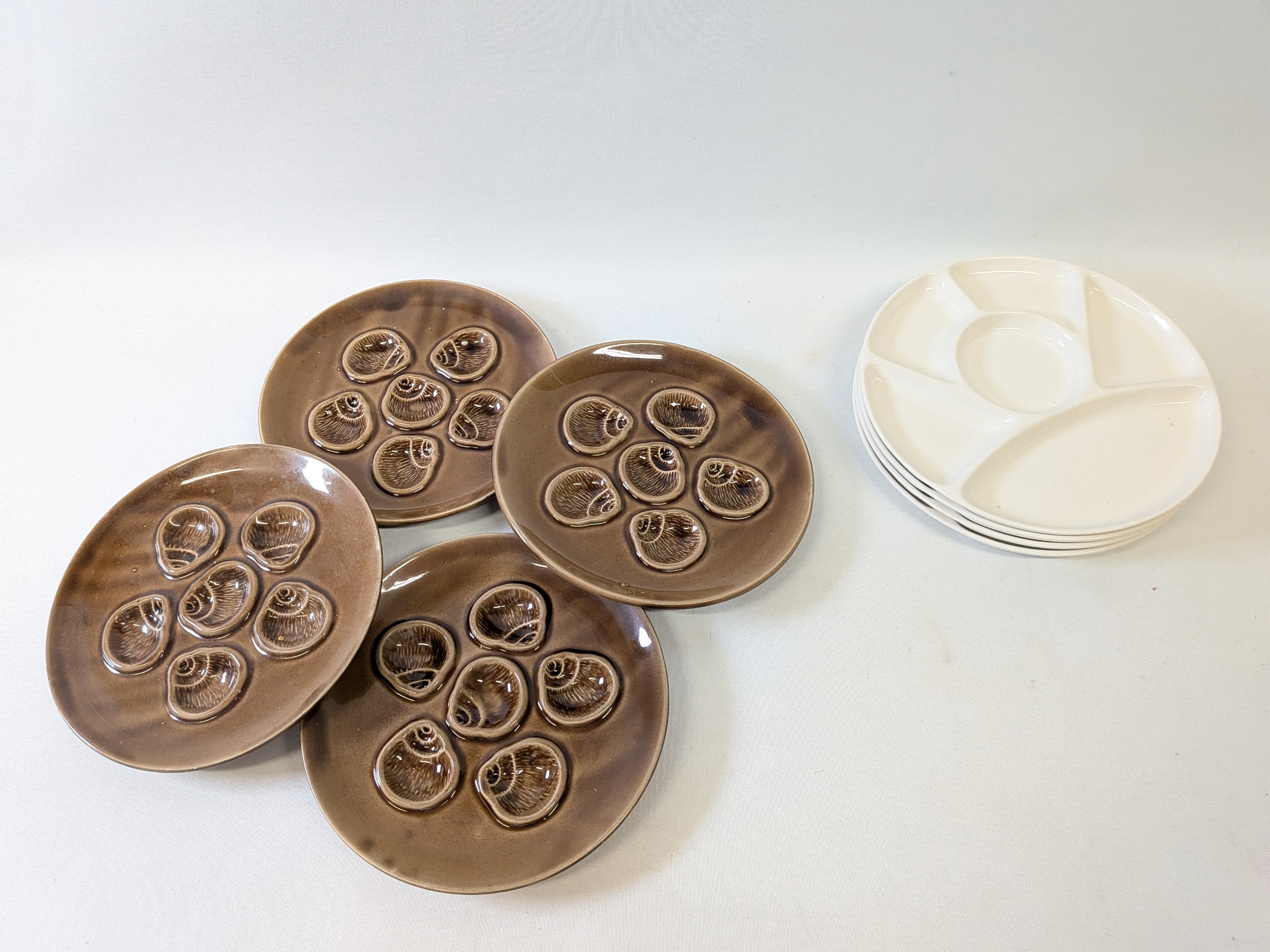 Etanalautaset ym. - Huutokauppa Ekman