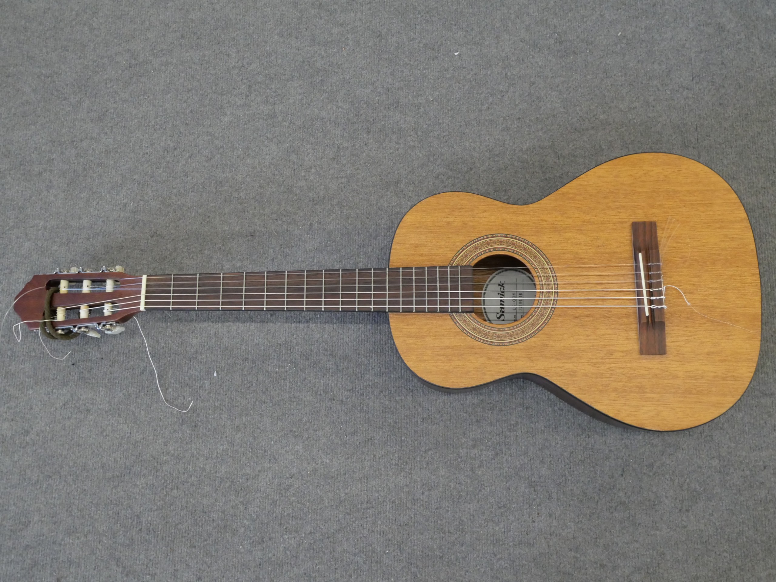 Kitara - Huutokauppa Ekman