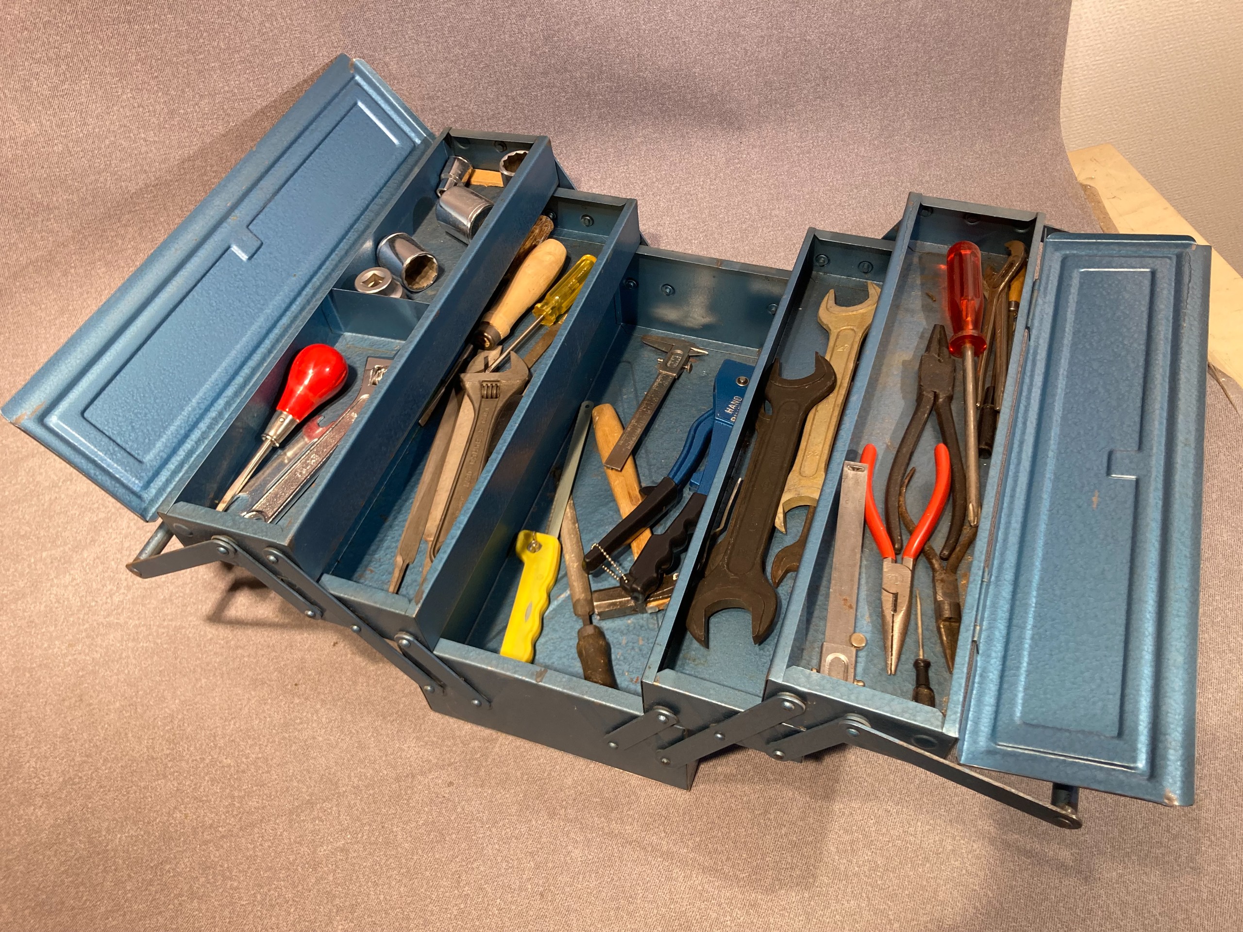 Työkalupakki - Huutokauppa Ekman