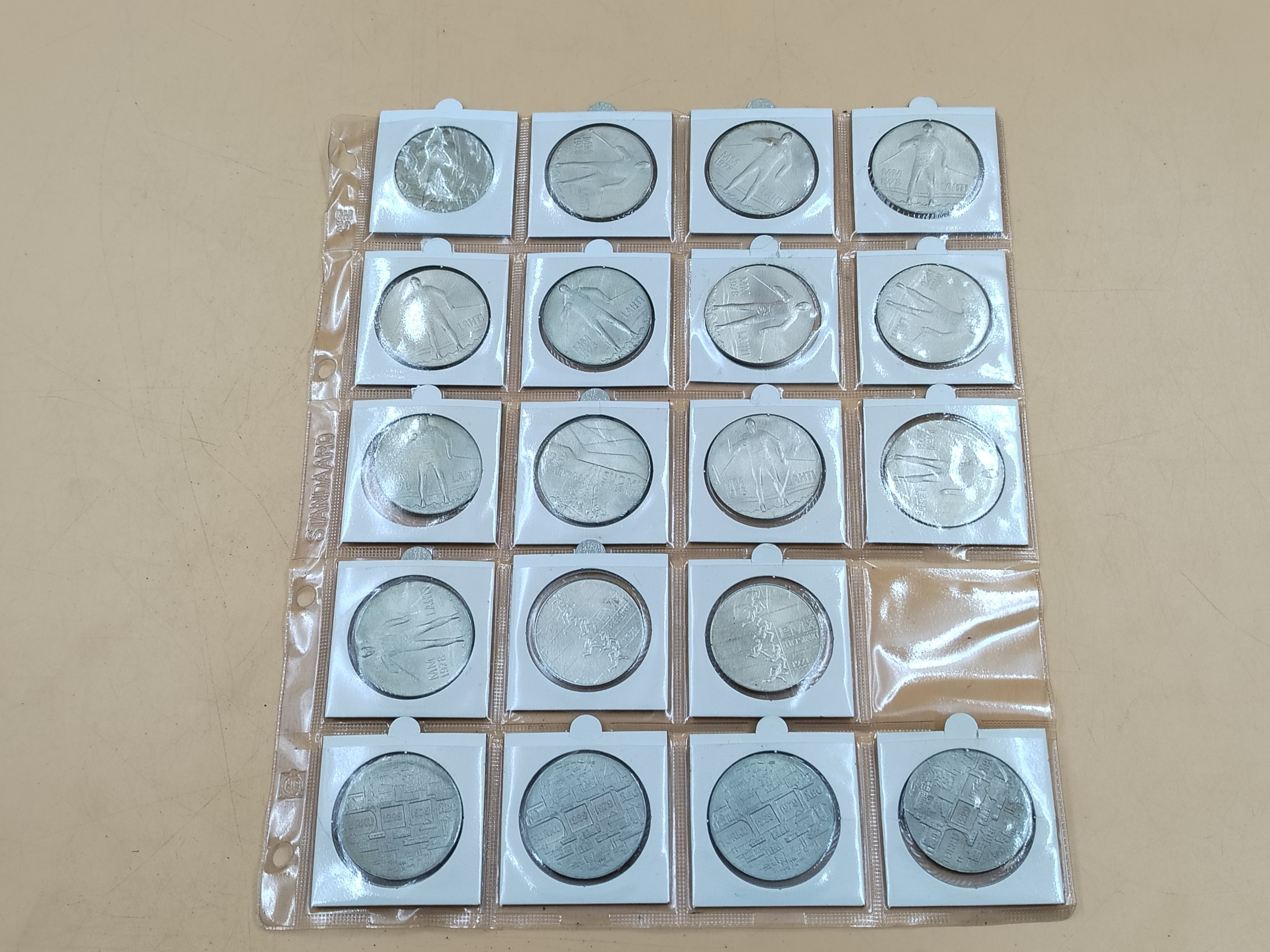 Juhlarahat - Huutokauppa Ekman