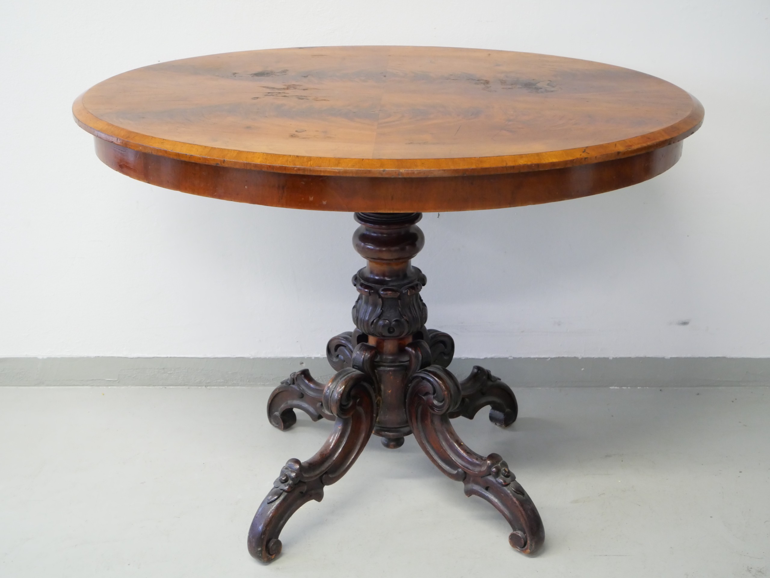 *Antiikkipöytä - Huutokauppa Ekman