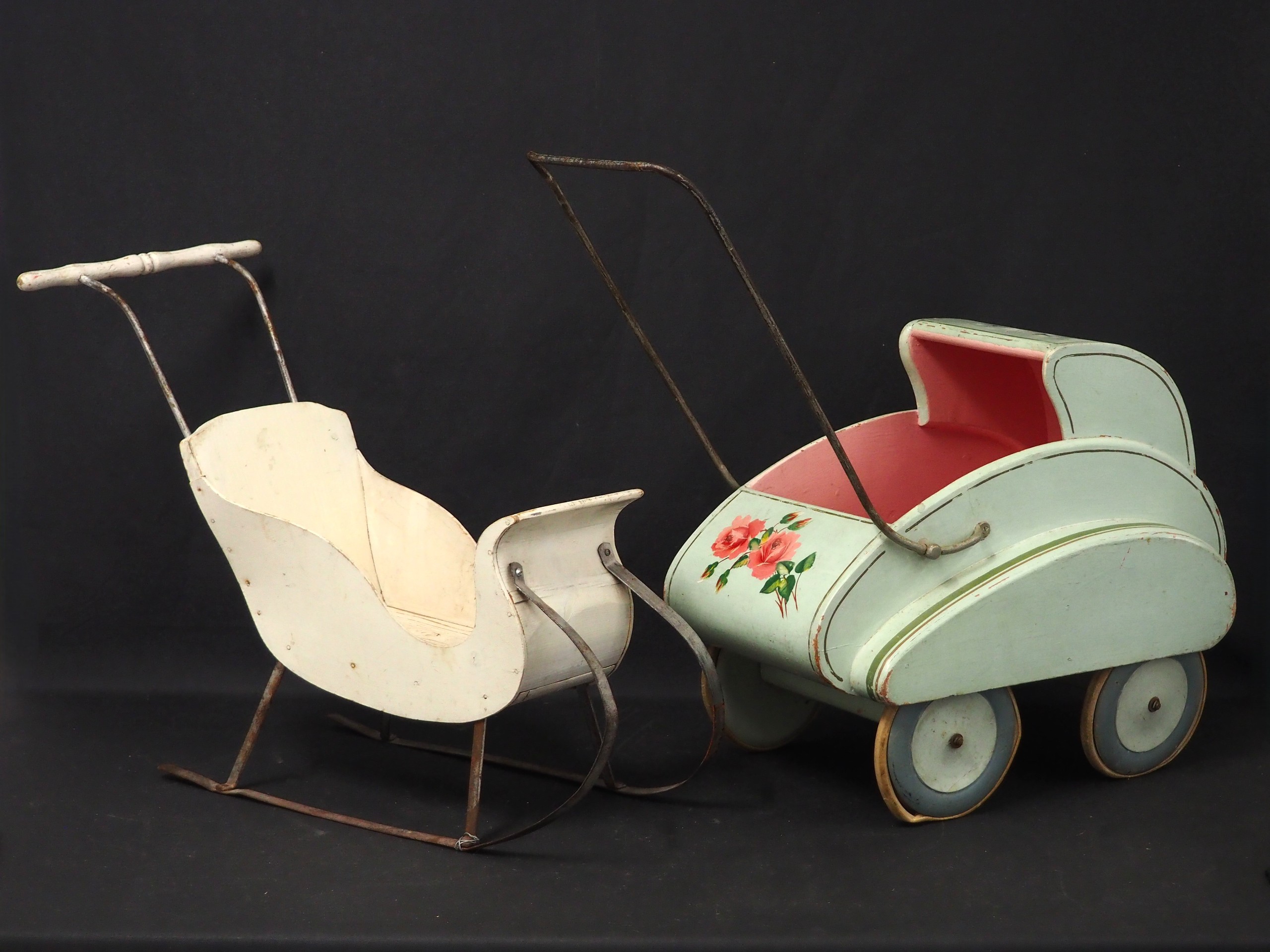 Nukenvaunut ja reki - Huutokauppa Ekman