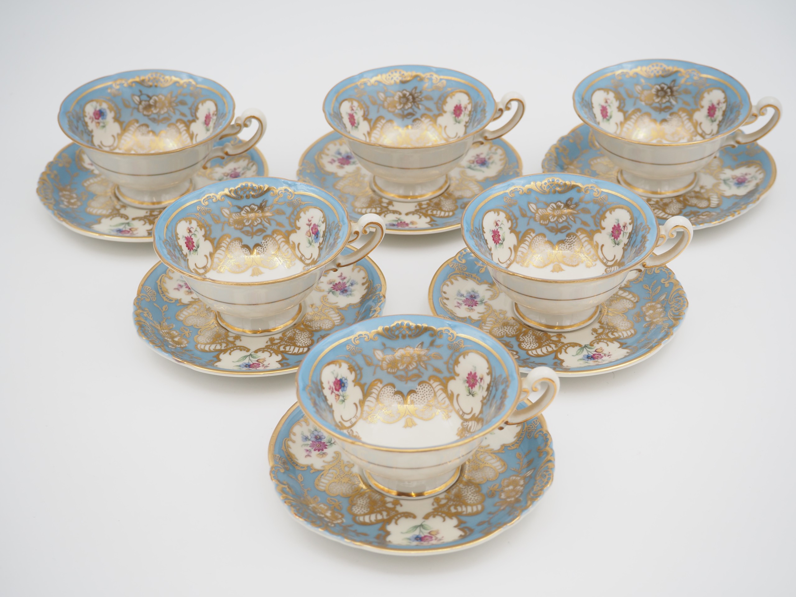 Mokkakupit - Huutokauppa Ekman