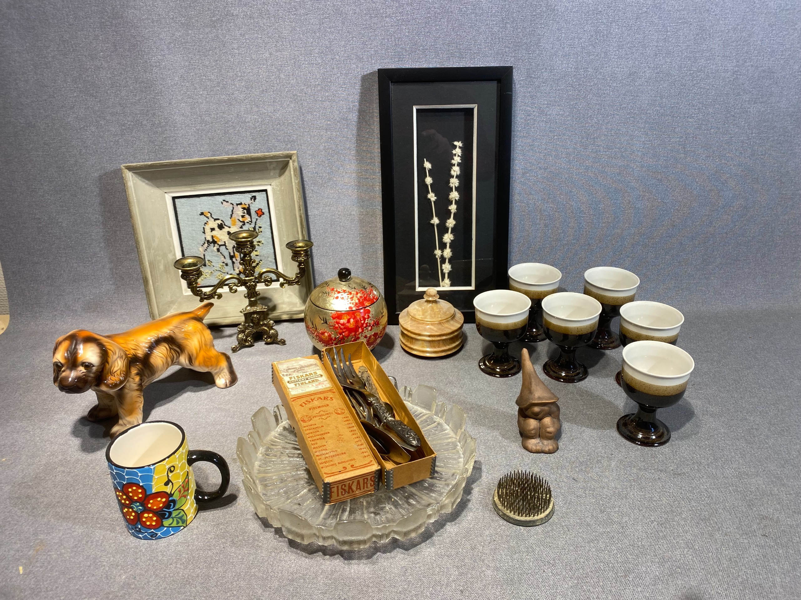 Keräilyesineitä - Huutokauppa Ekman