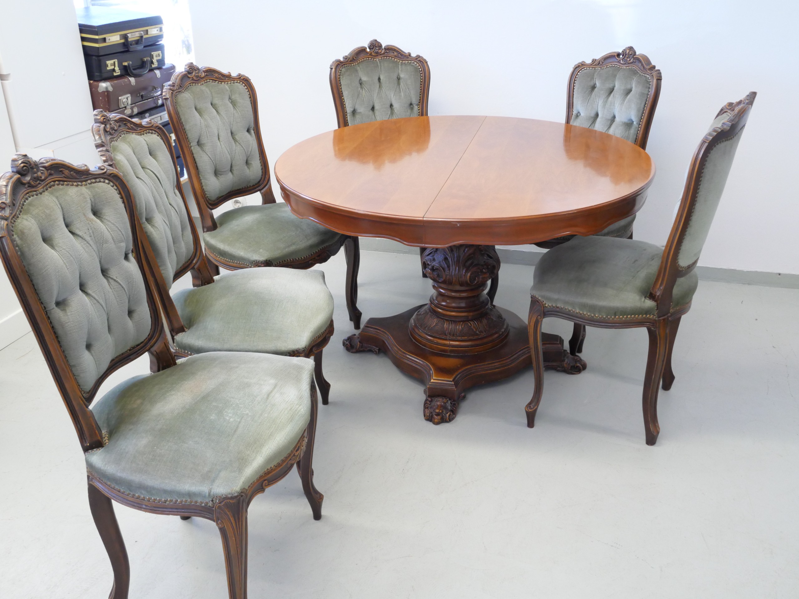 *Pöytäryhmä - Huutokauppa Ekman