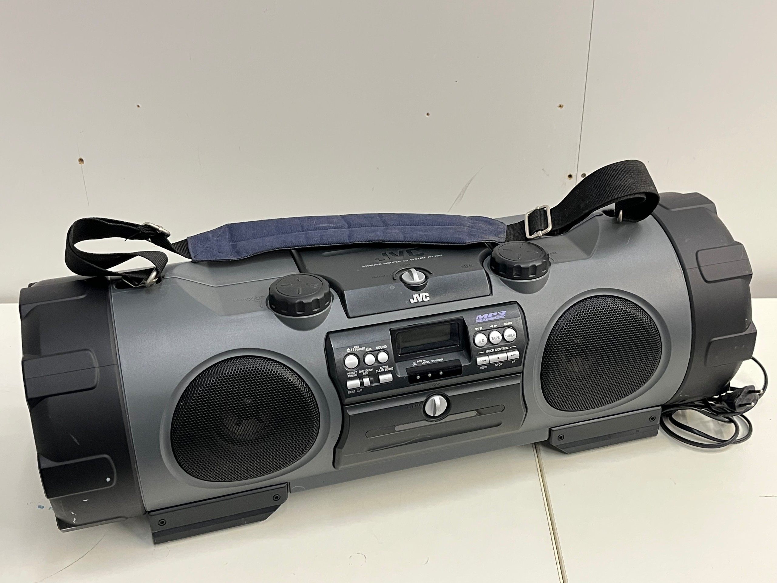 JVC - Huutokauppa Ekman