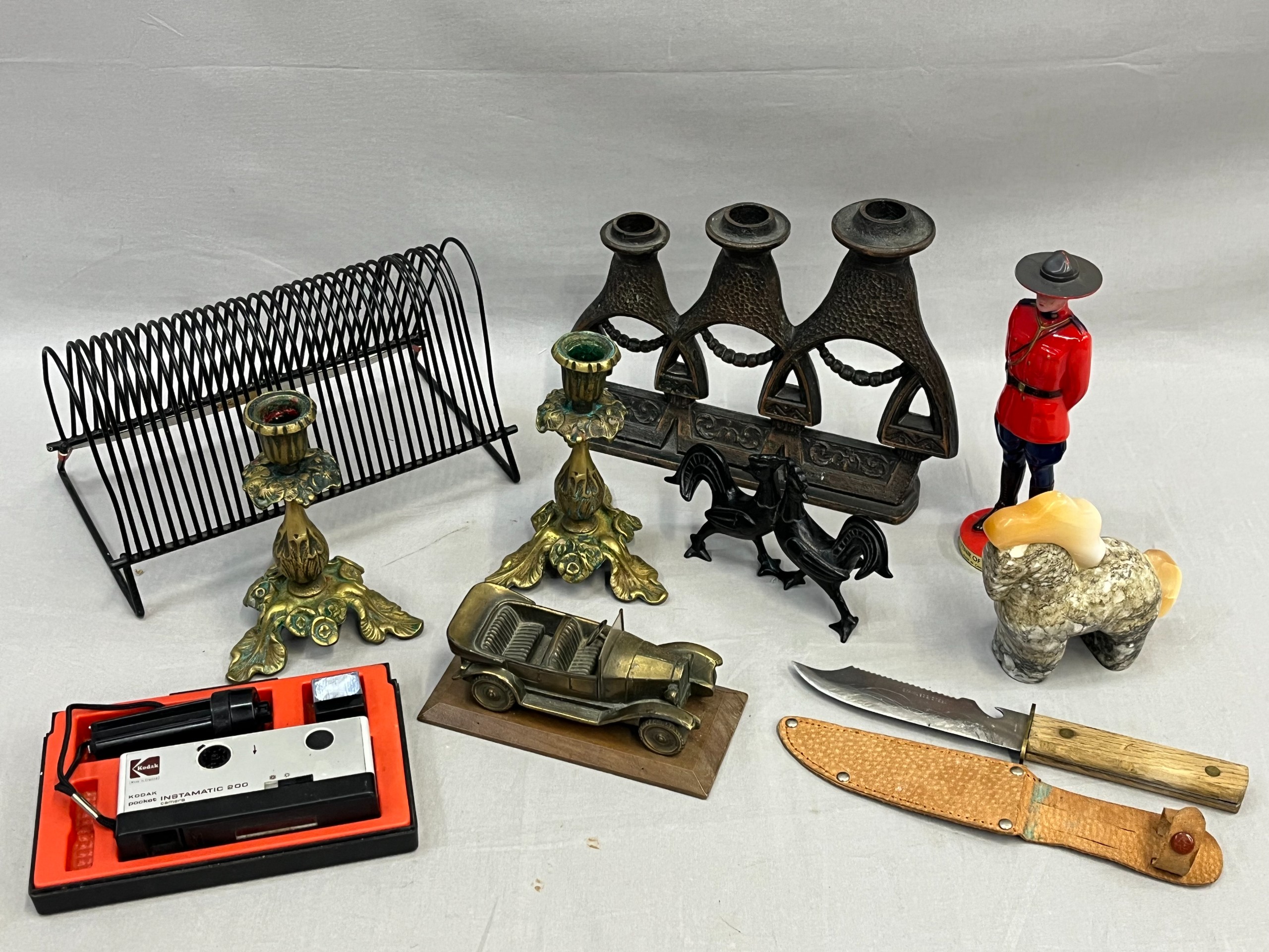 Kynttilänjalat, pienoismalli ym - Huutokauppa Ekman