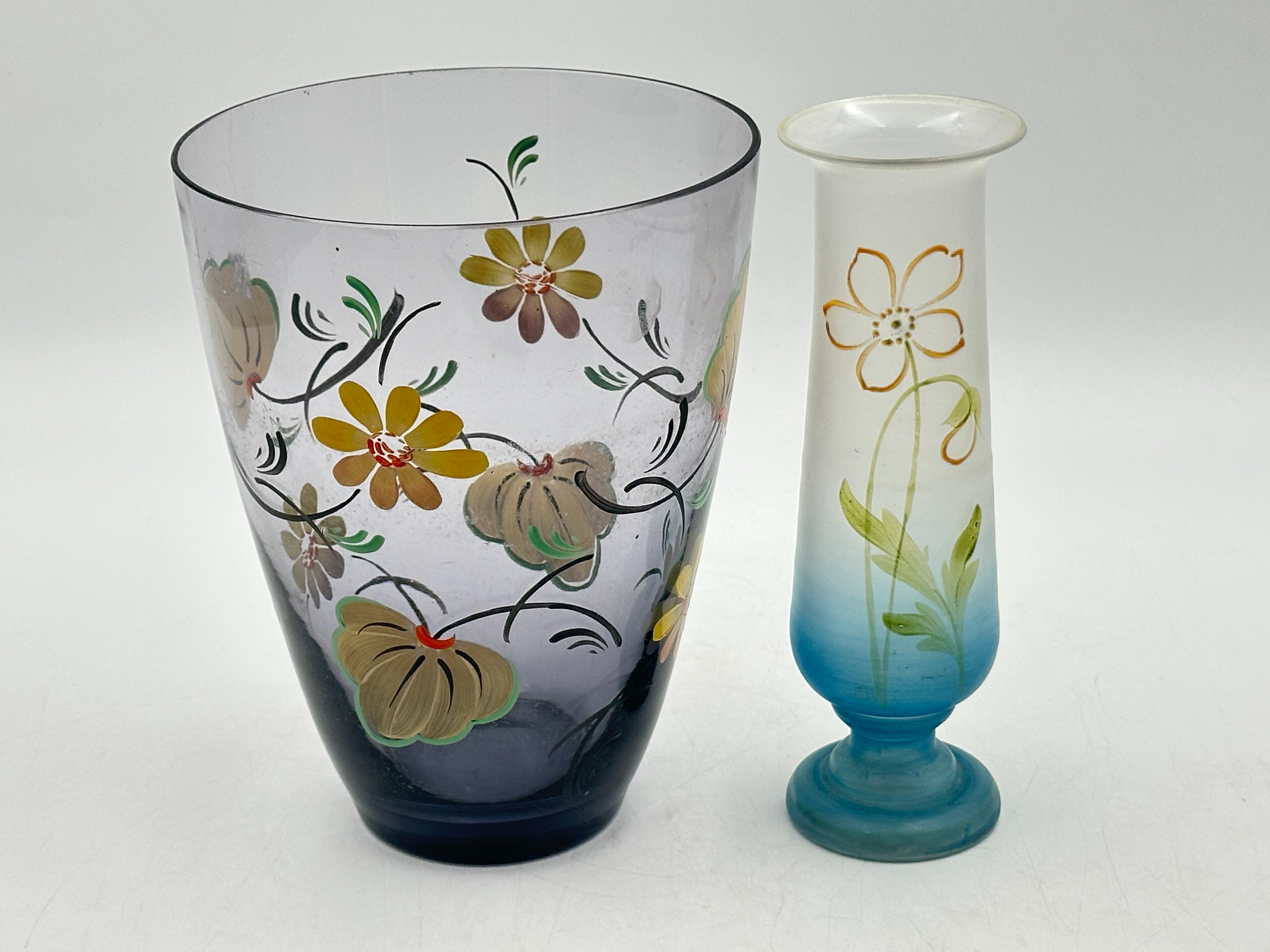 Käsinmaalatut maljakot - Huutokauppa Ekman