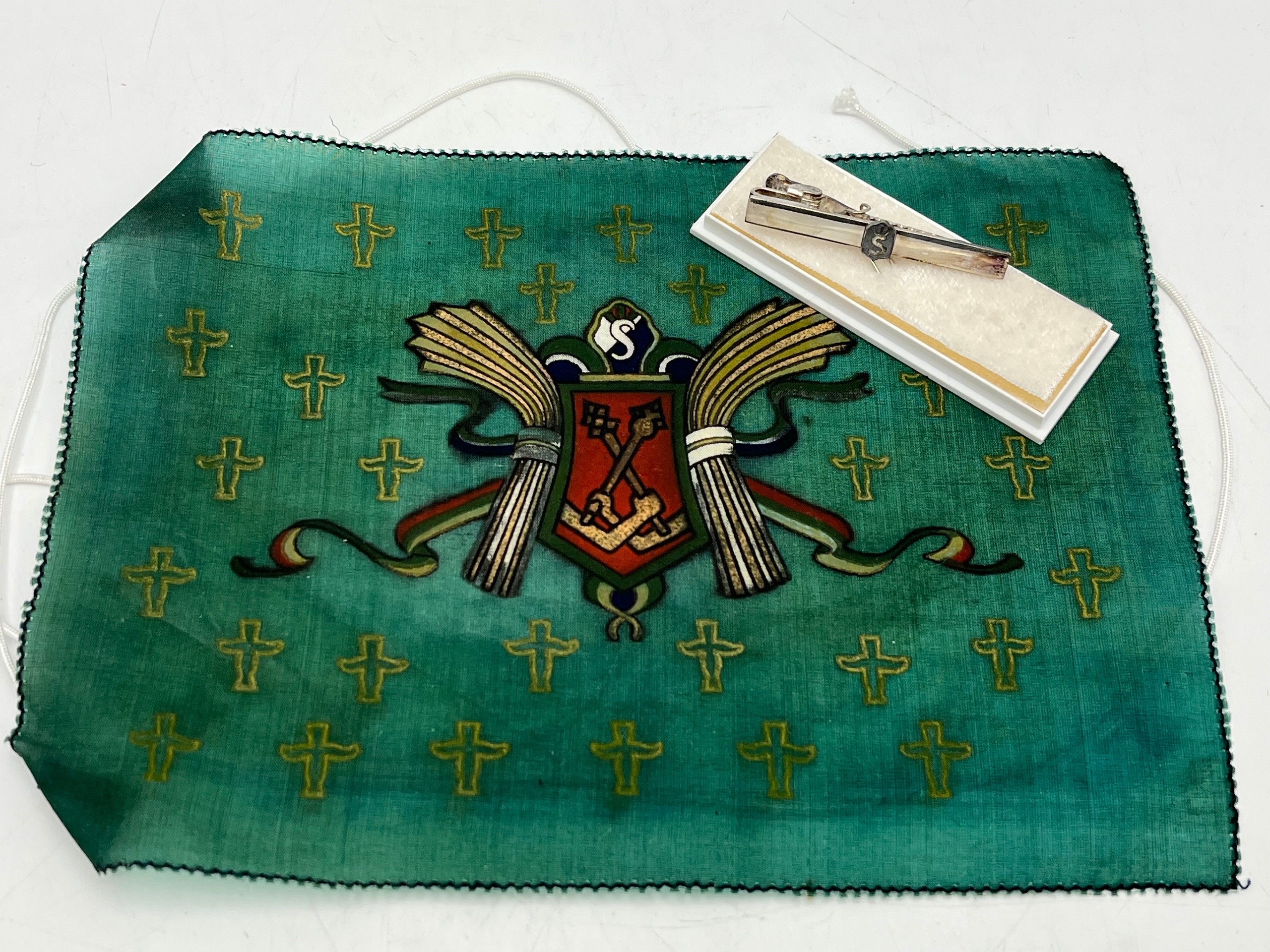 Suojeluskunta solmioneula, liina