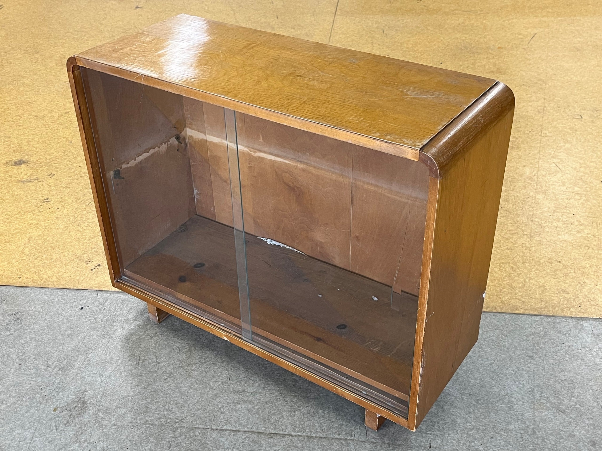 Funkkis vitriini - Huutokauppa Ekman