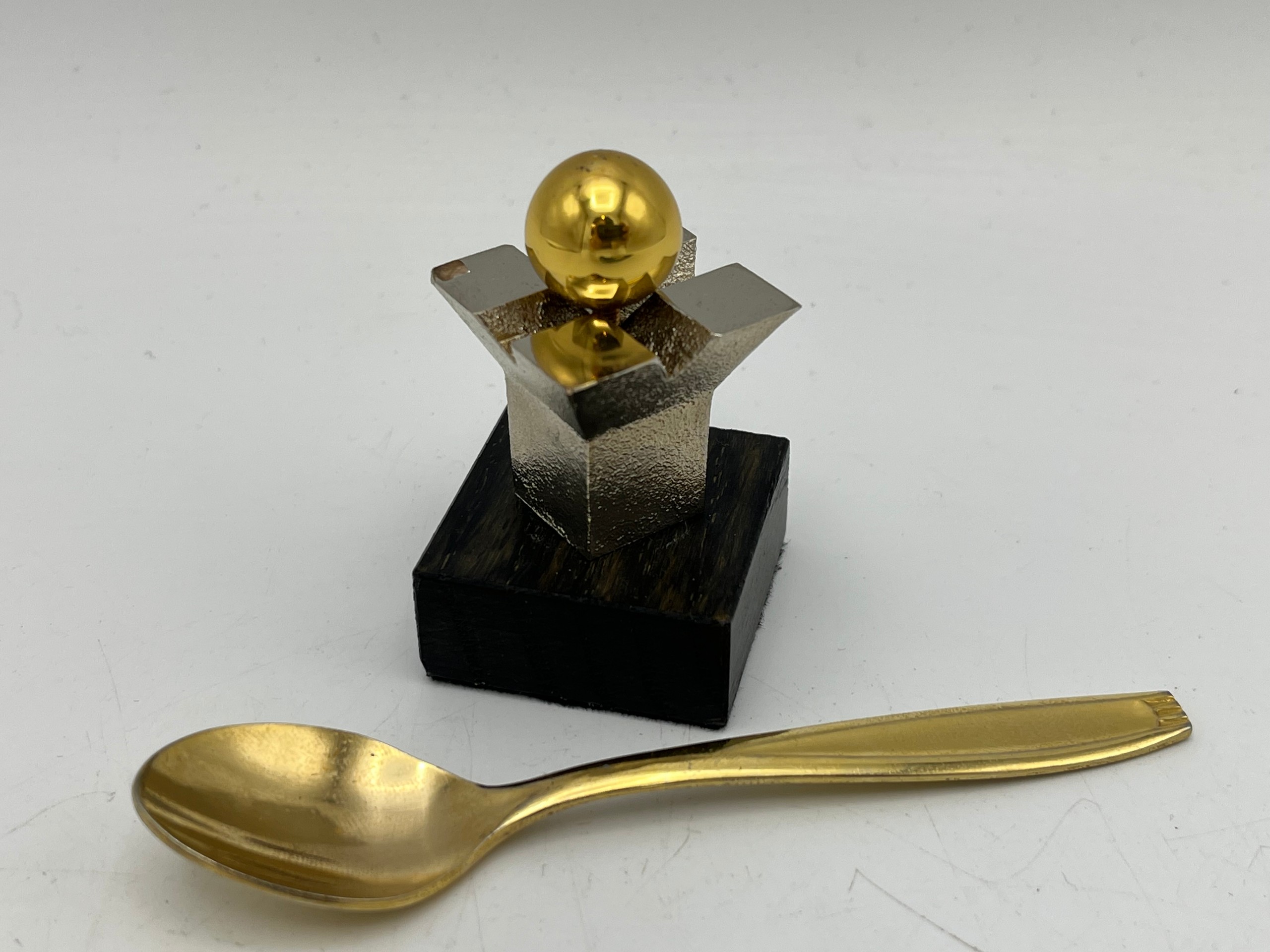 Yrittäjäpalkinto ym