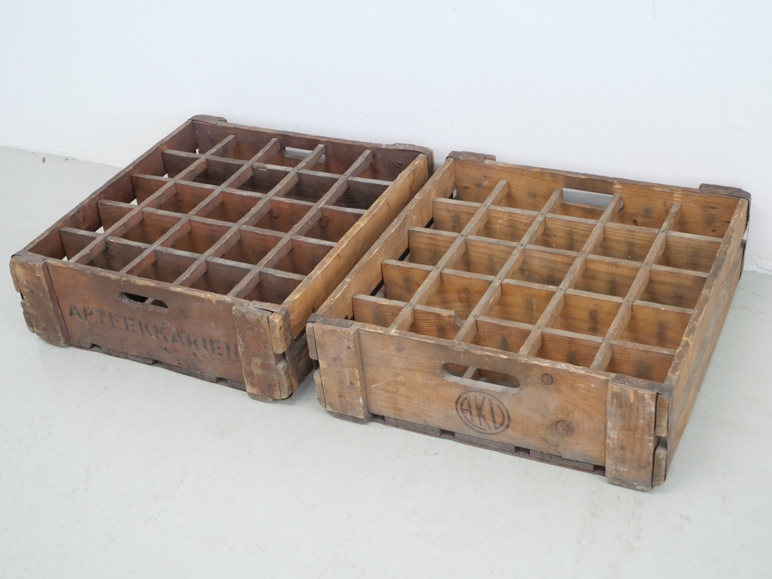 *Puukorit ym. - Huutokauppa Ekman