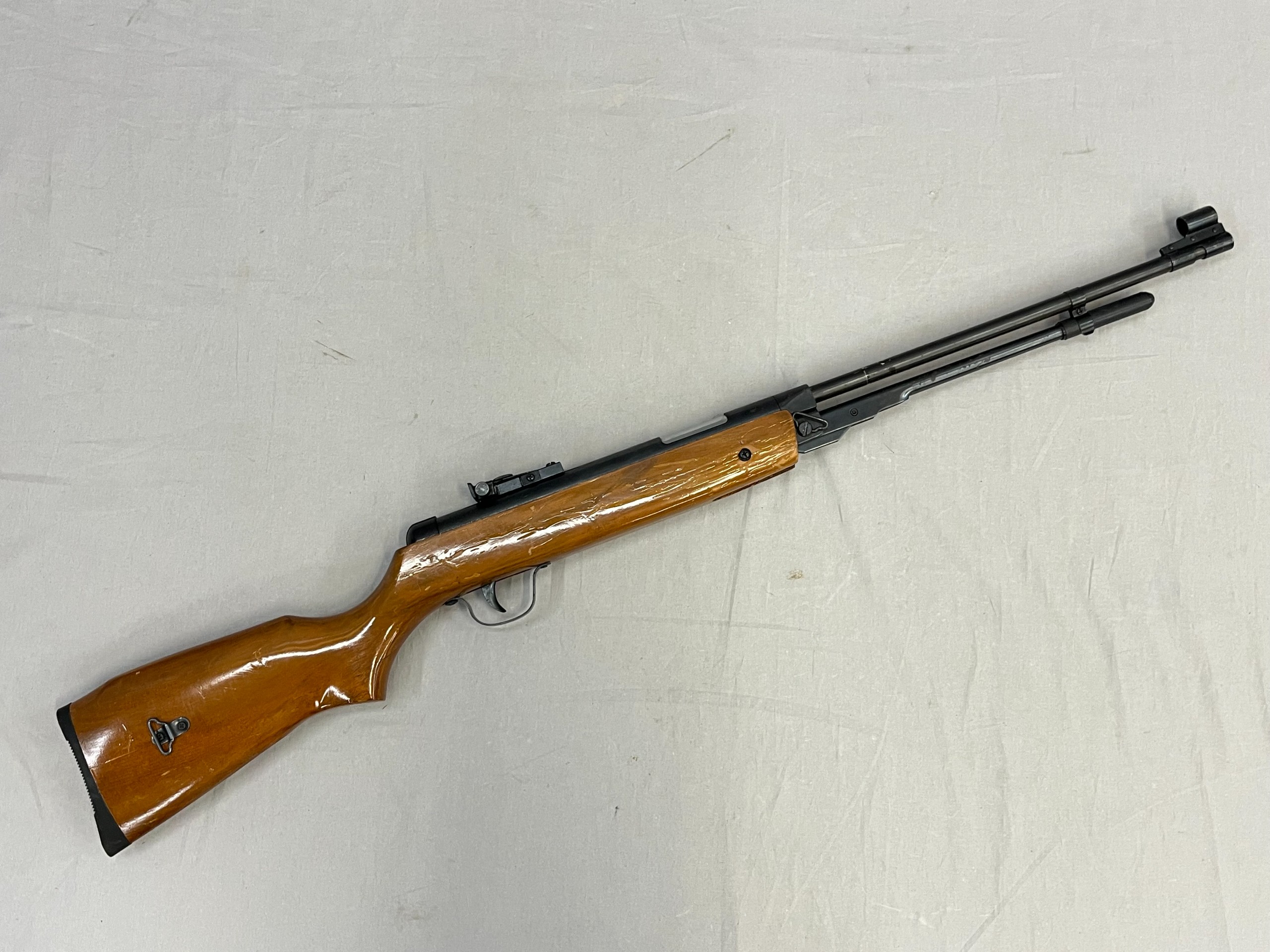 Ilmakivääri - Huutokauppa Ekman