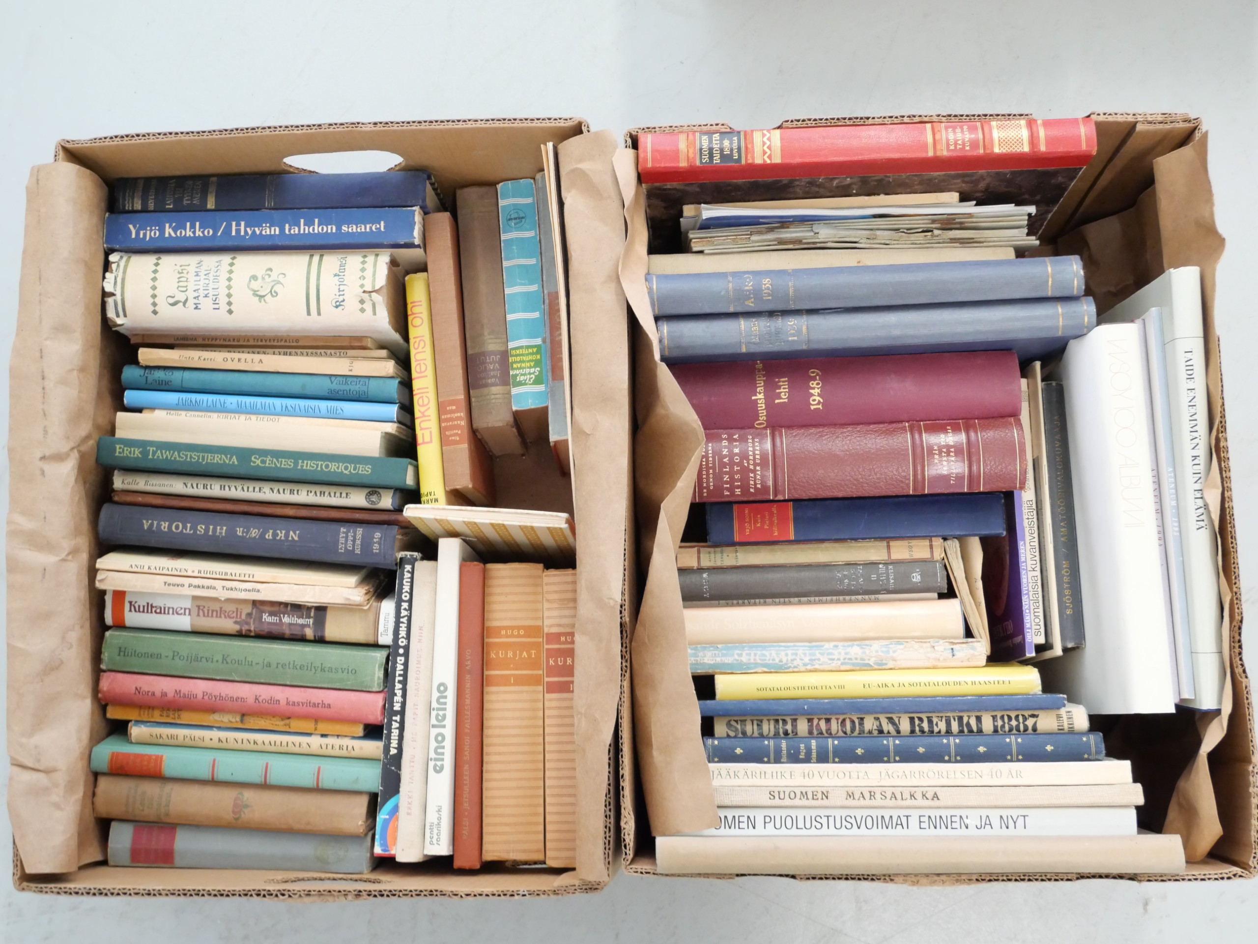 *Kirjat - Huutokauppa Ekman