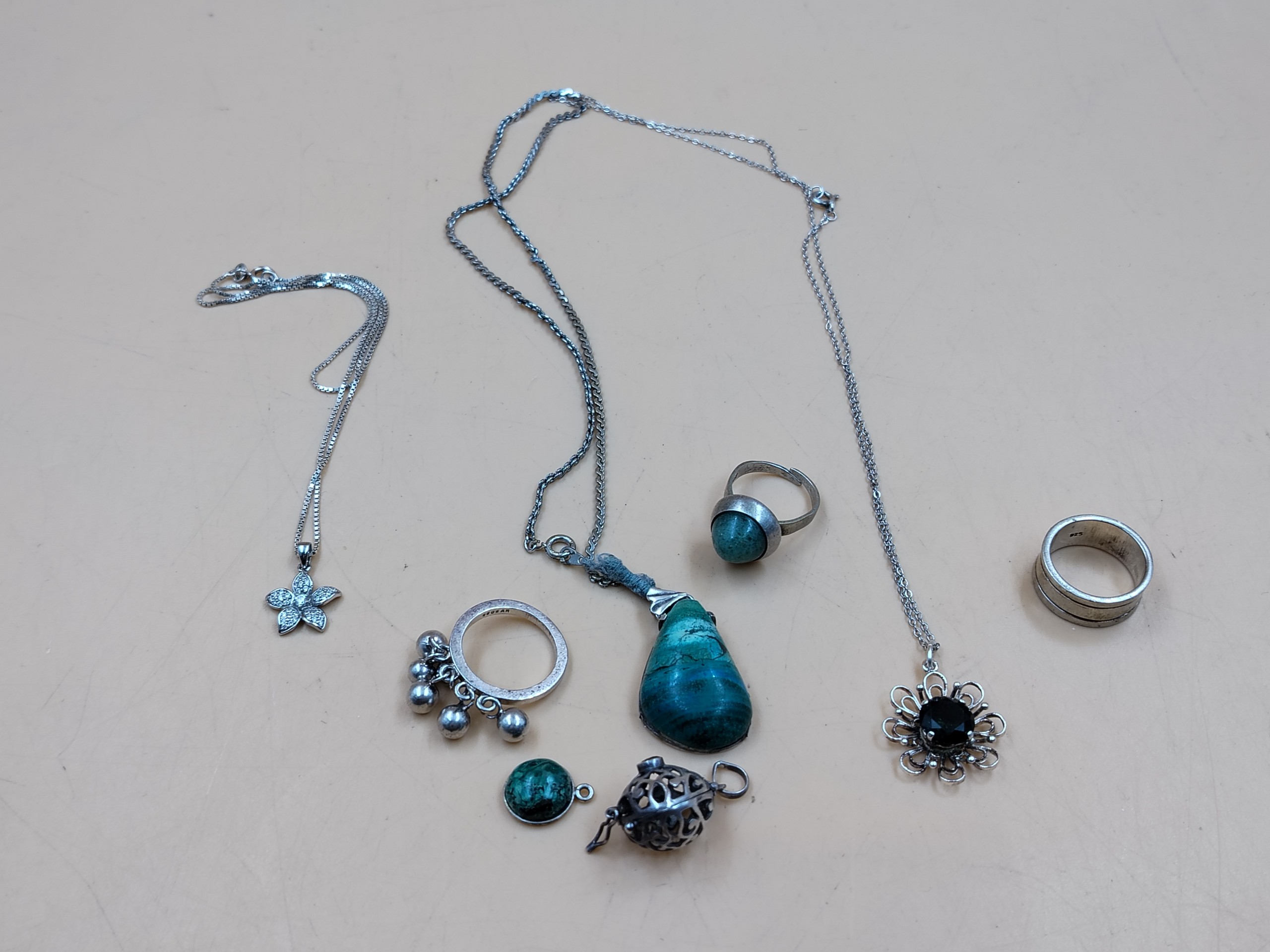 Hopea korut - Huutokauppa Ekman