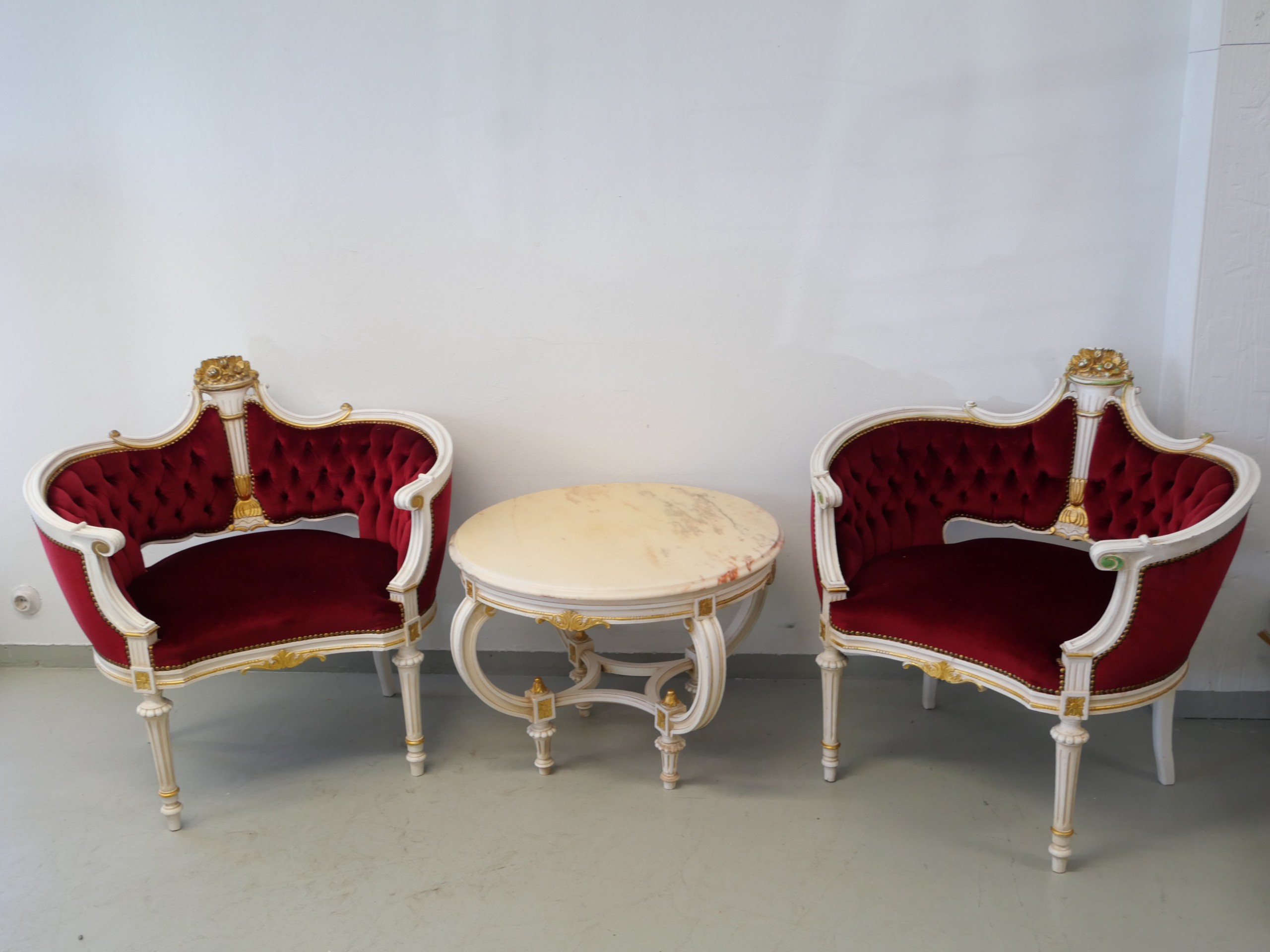 *Pöytä ja tuolit - Huutokauppa Ekman