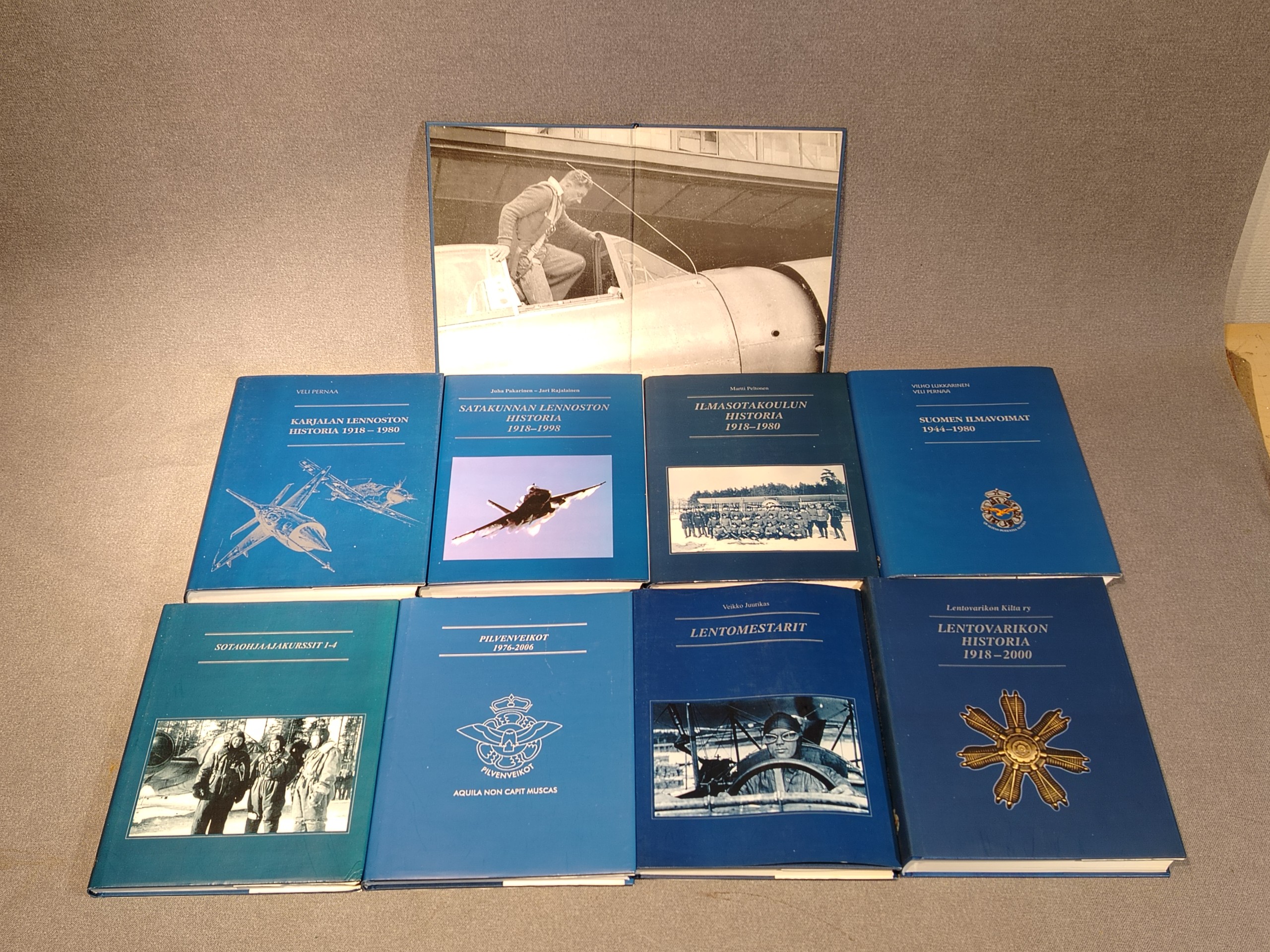 Ilmailukirjat - Huutokauppa Ekman