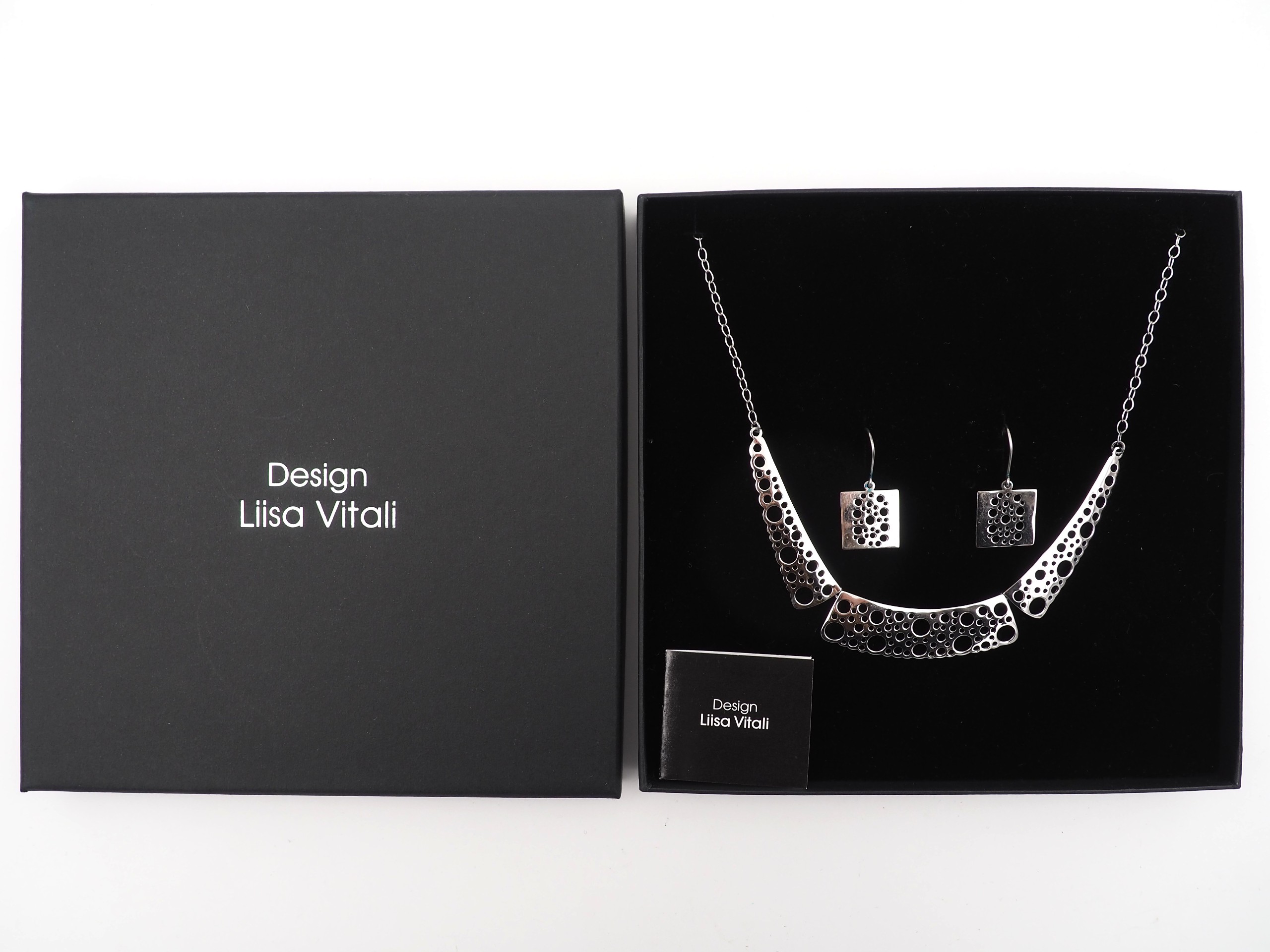 Liisa Vitali - Huutokauppa Ekman