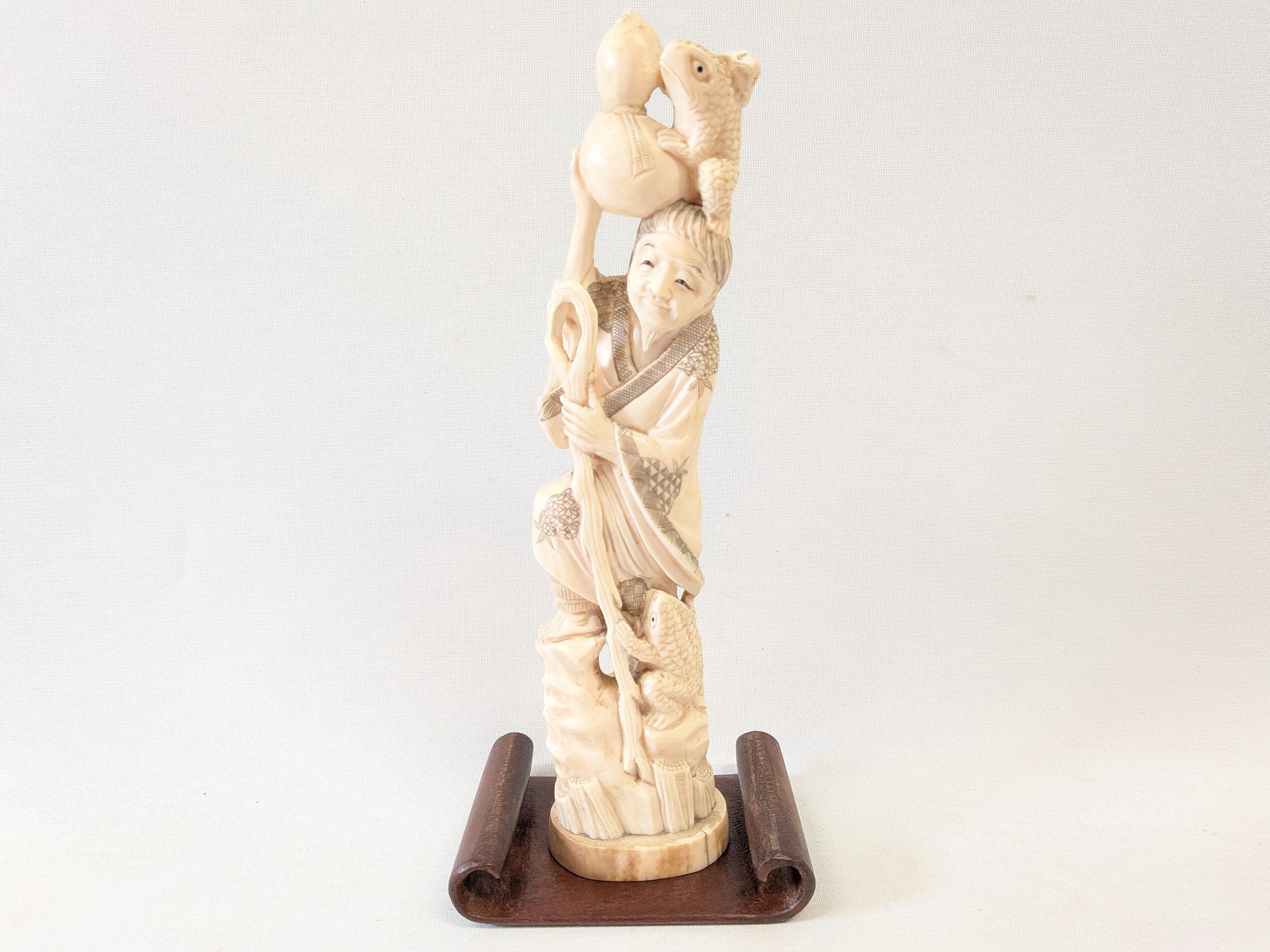 Luuveistos - Huutokauppa Ekman