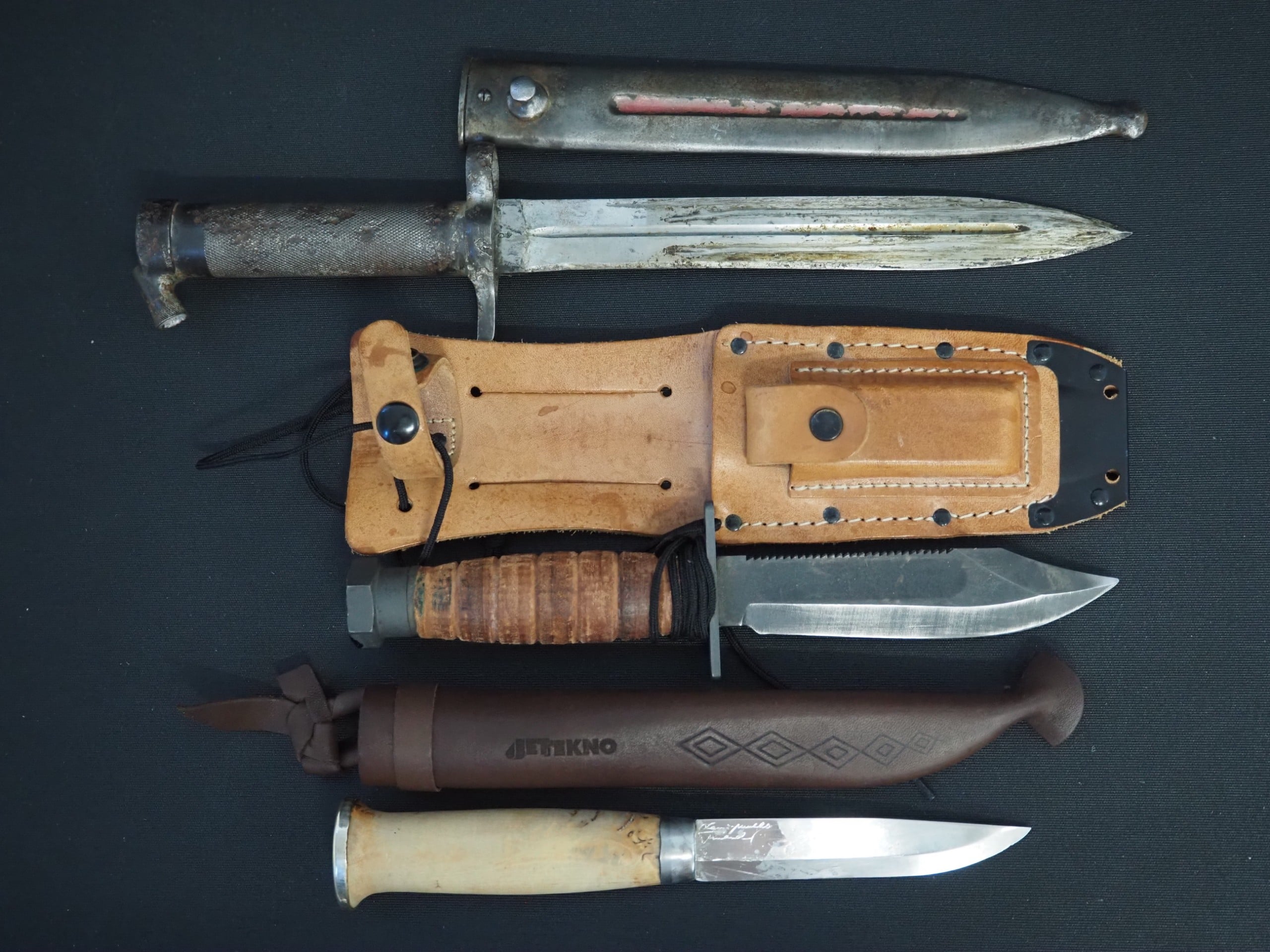 Pistin ja puukot - Huutokauppa Ekman