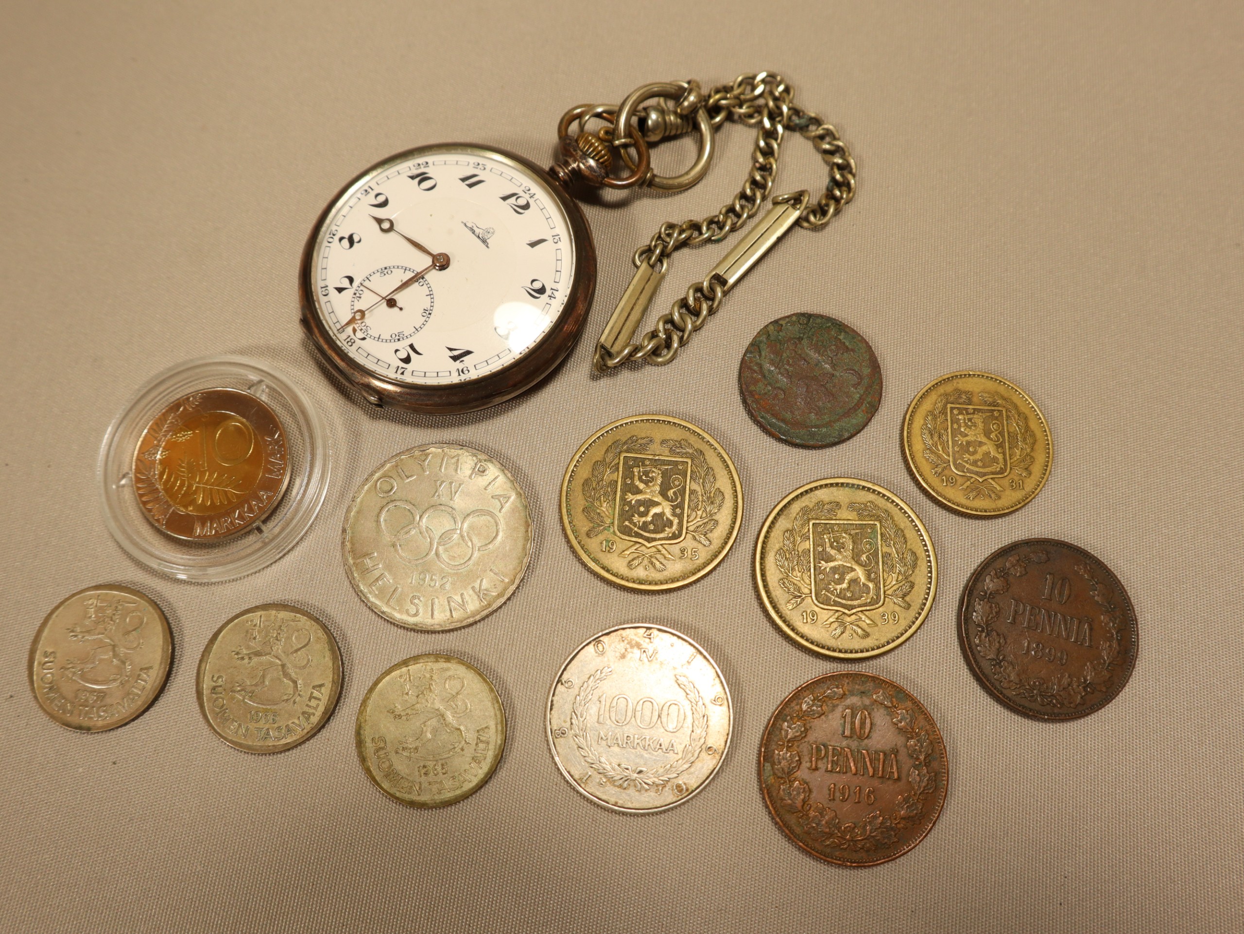 Taskukello, rahat ym. - Huutokauppa Ekman