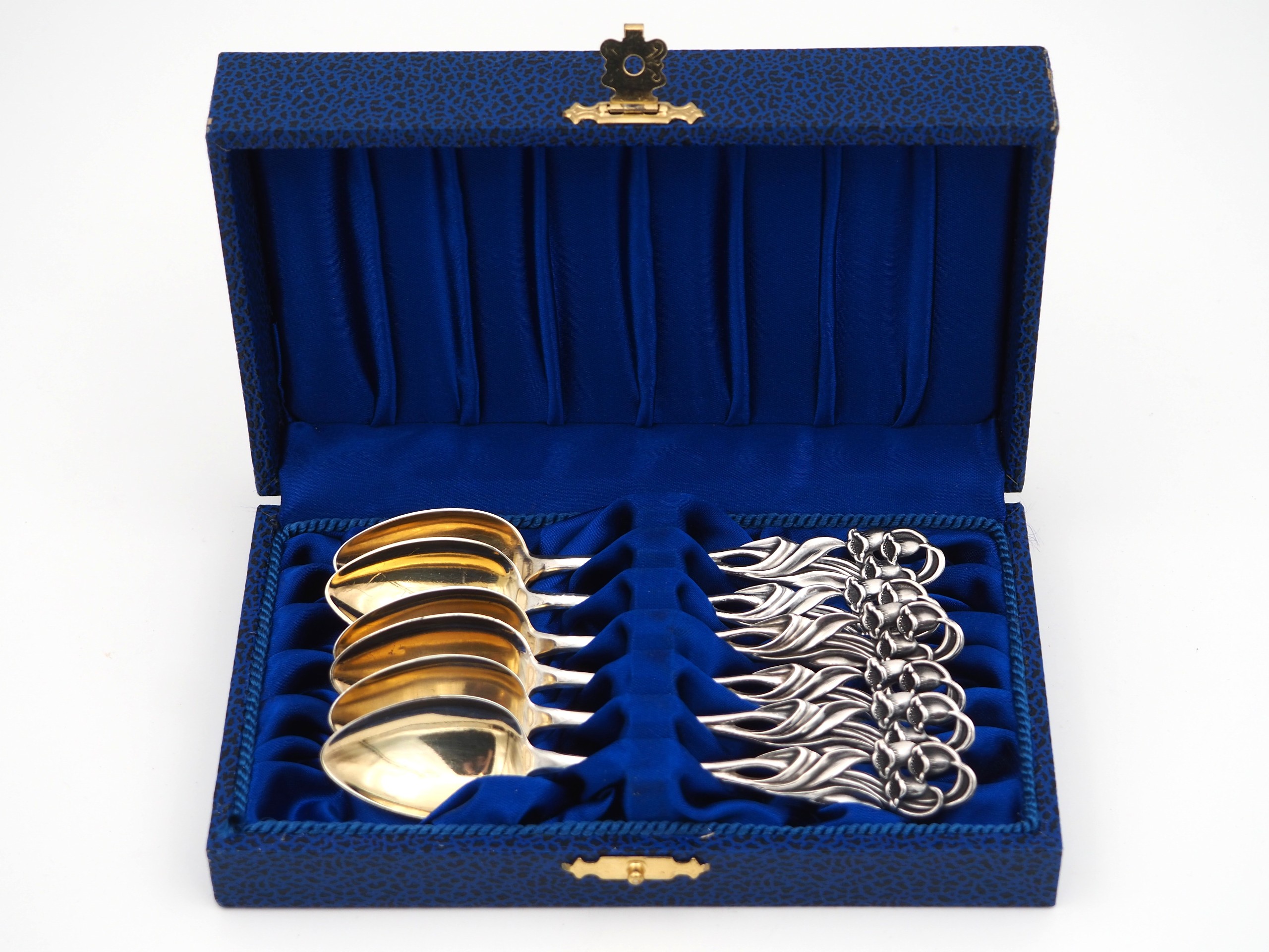 Hopealusikat - Huutokauppa Ekman