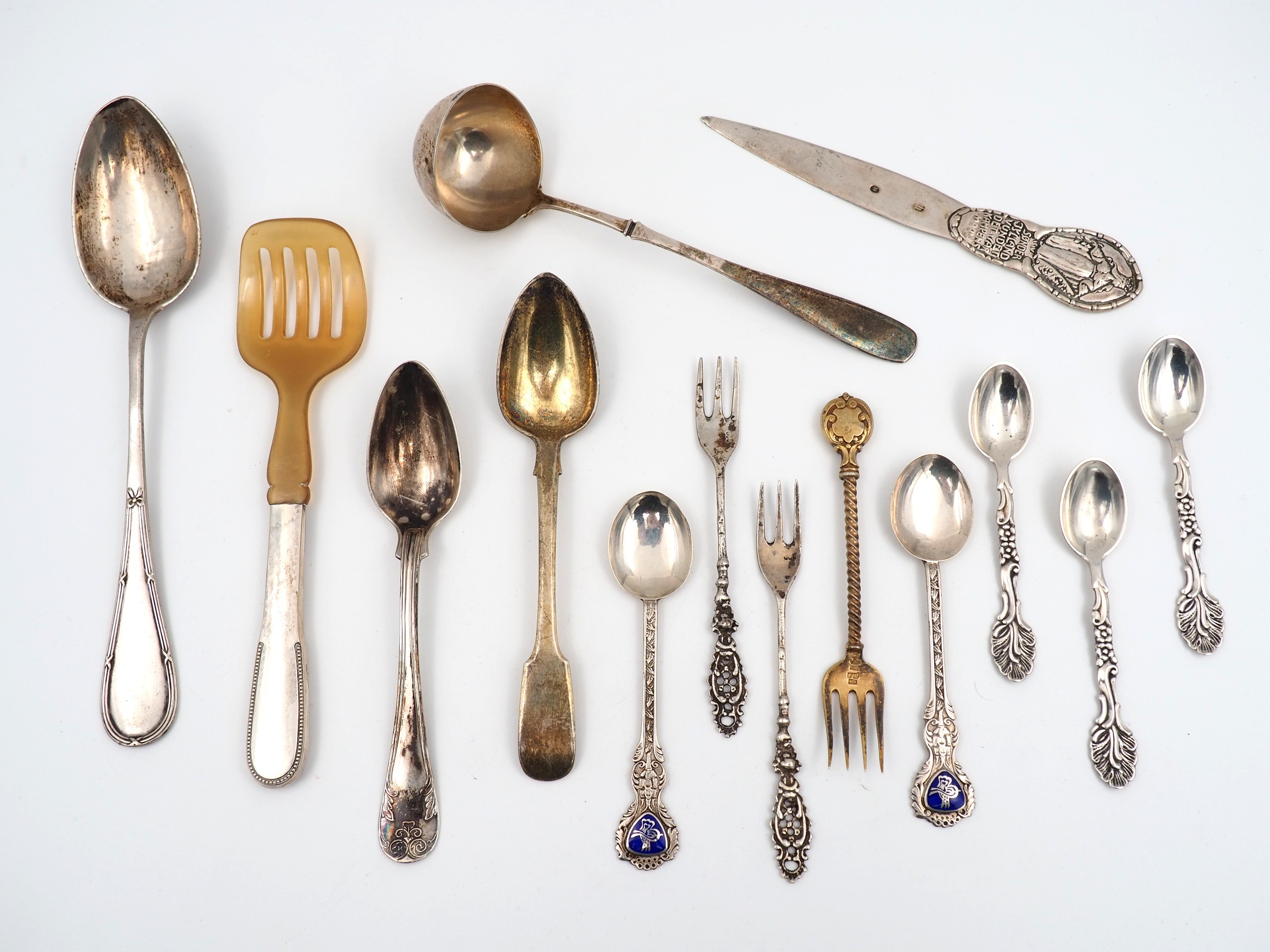 Hopeaa - Huutokauppa Ekman