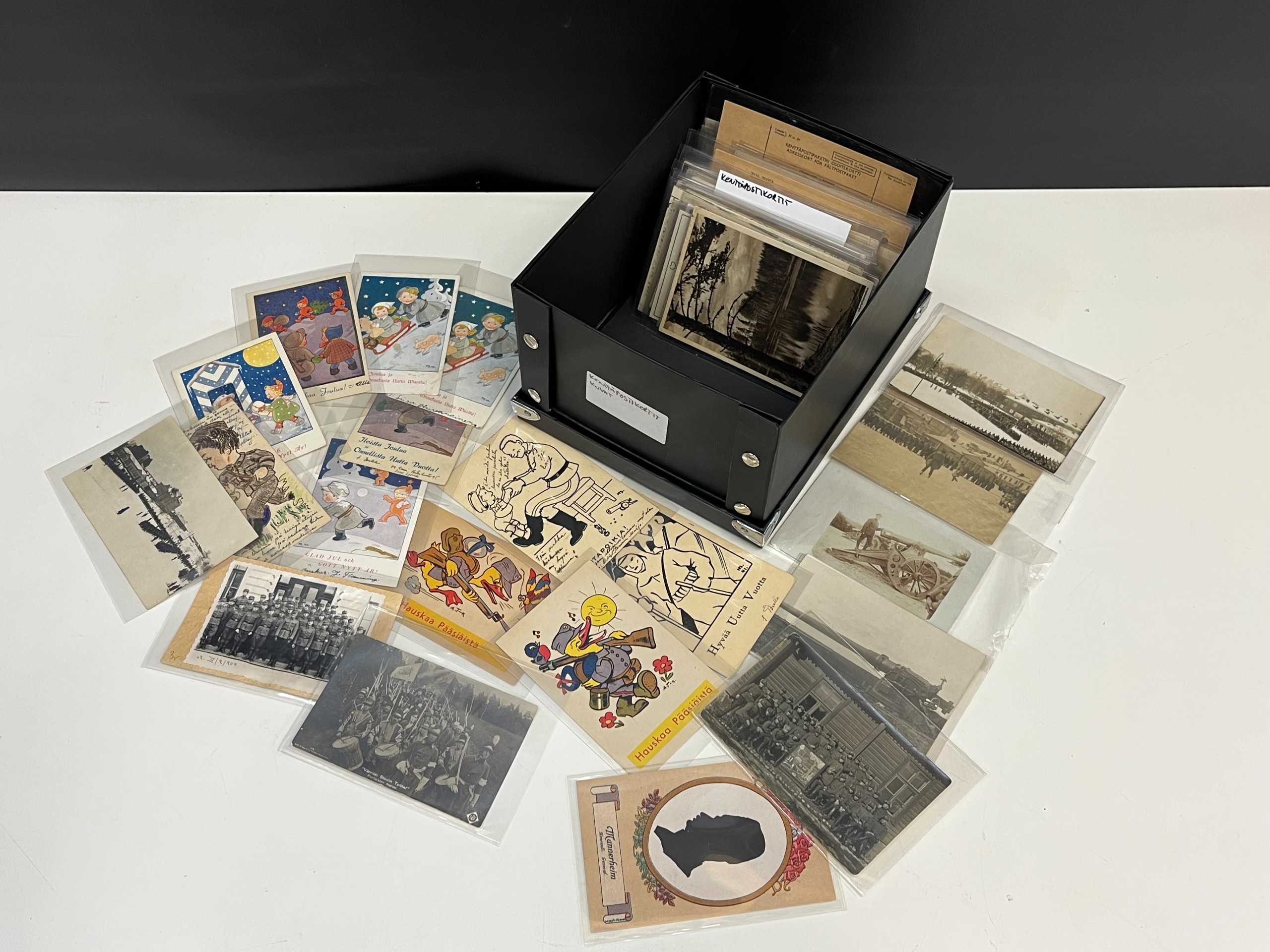 Kenttäpostikortit - Huutokauppa Ekman