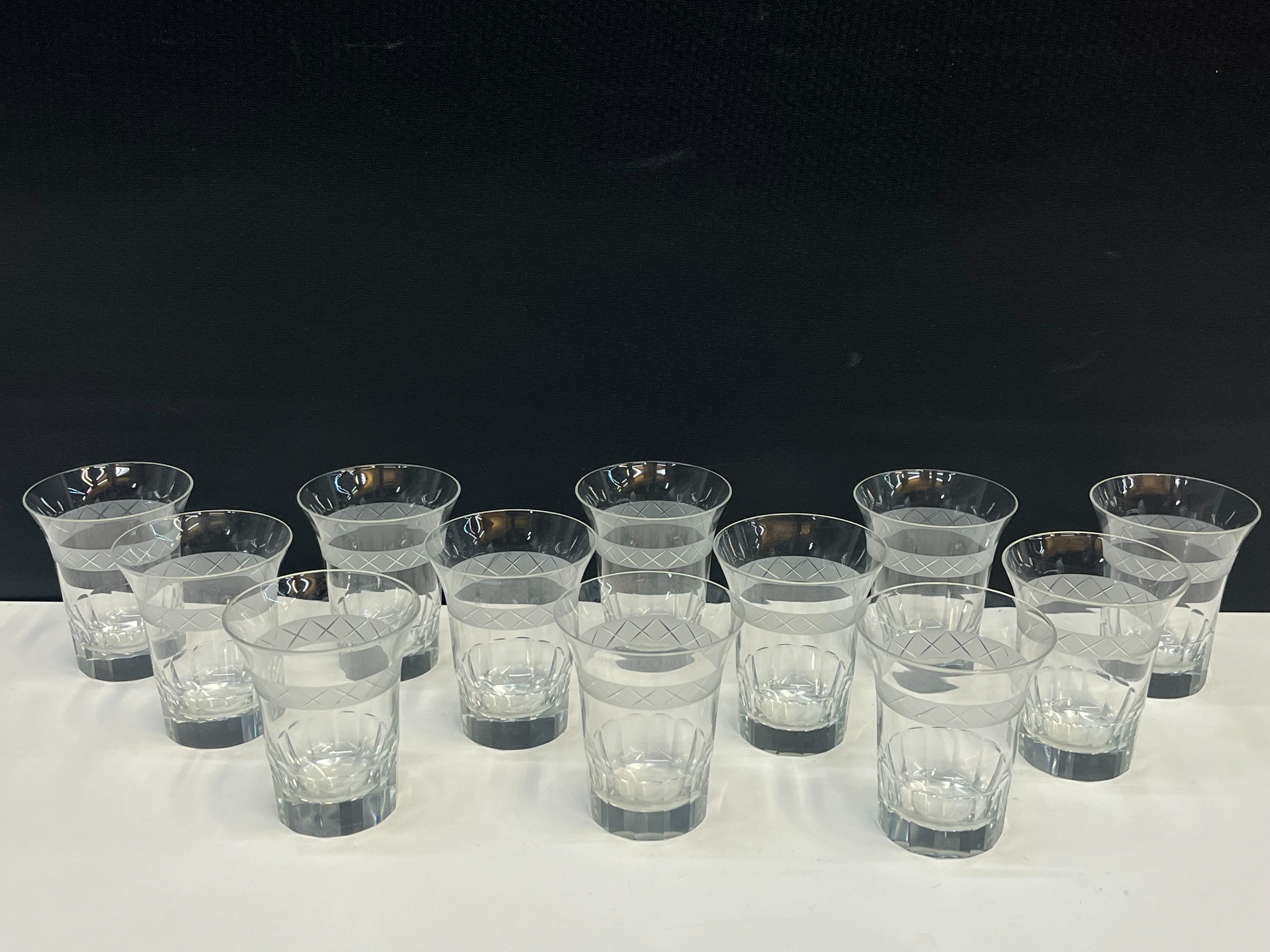 Nuutajärvi Antica - Huutokauppa Ekman