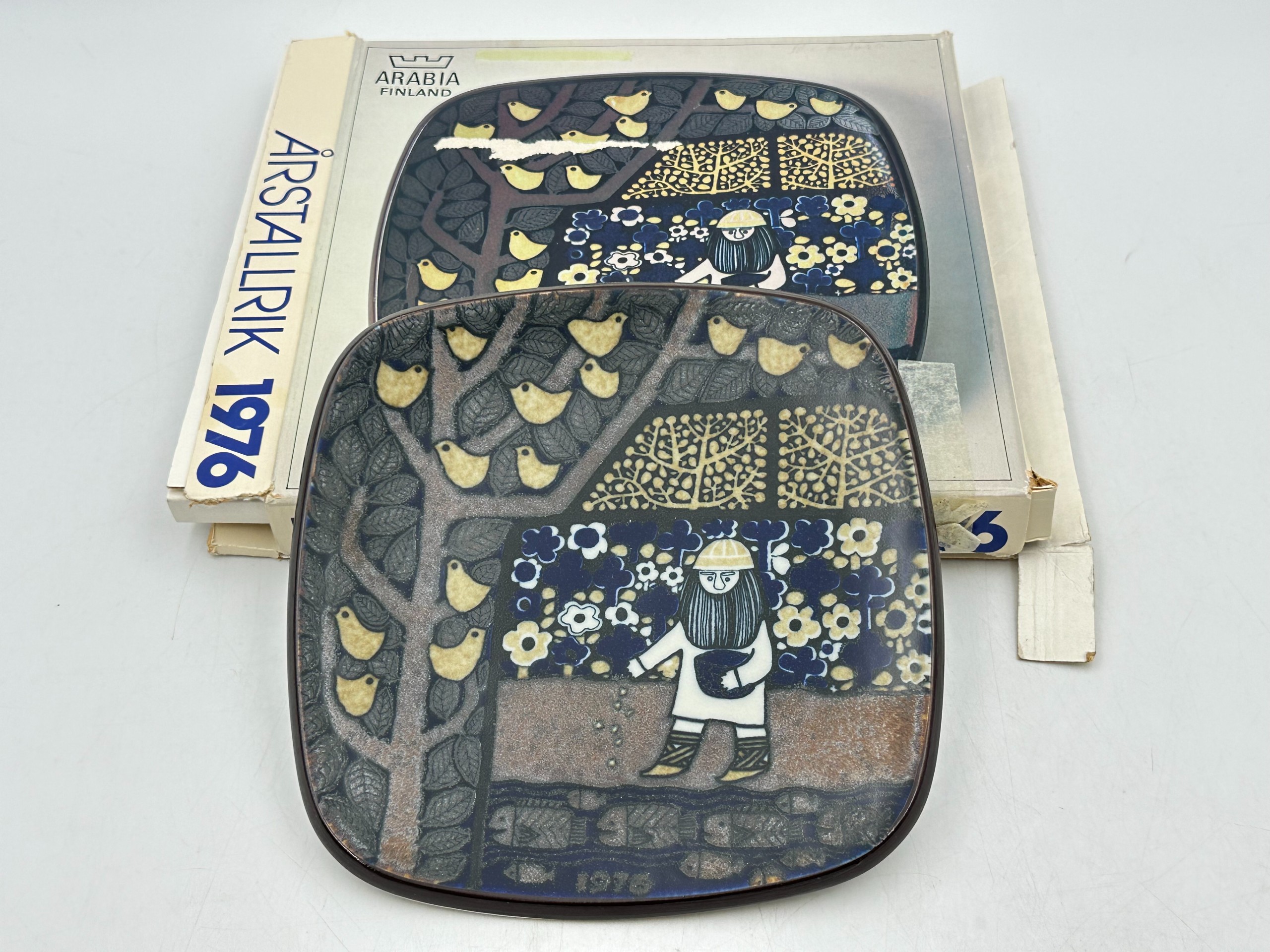 Vuosilautanen 1976 - Huutokauppa Ekman