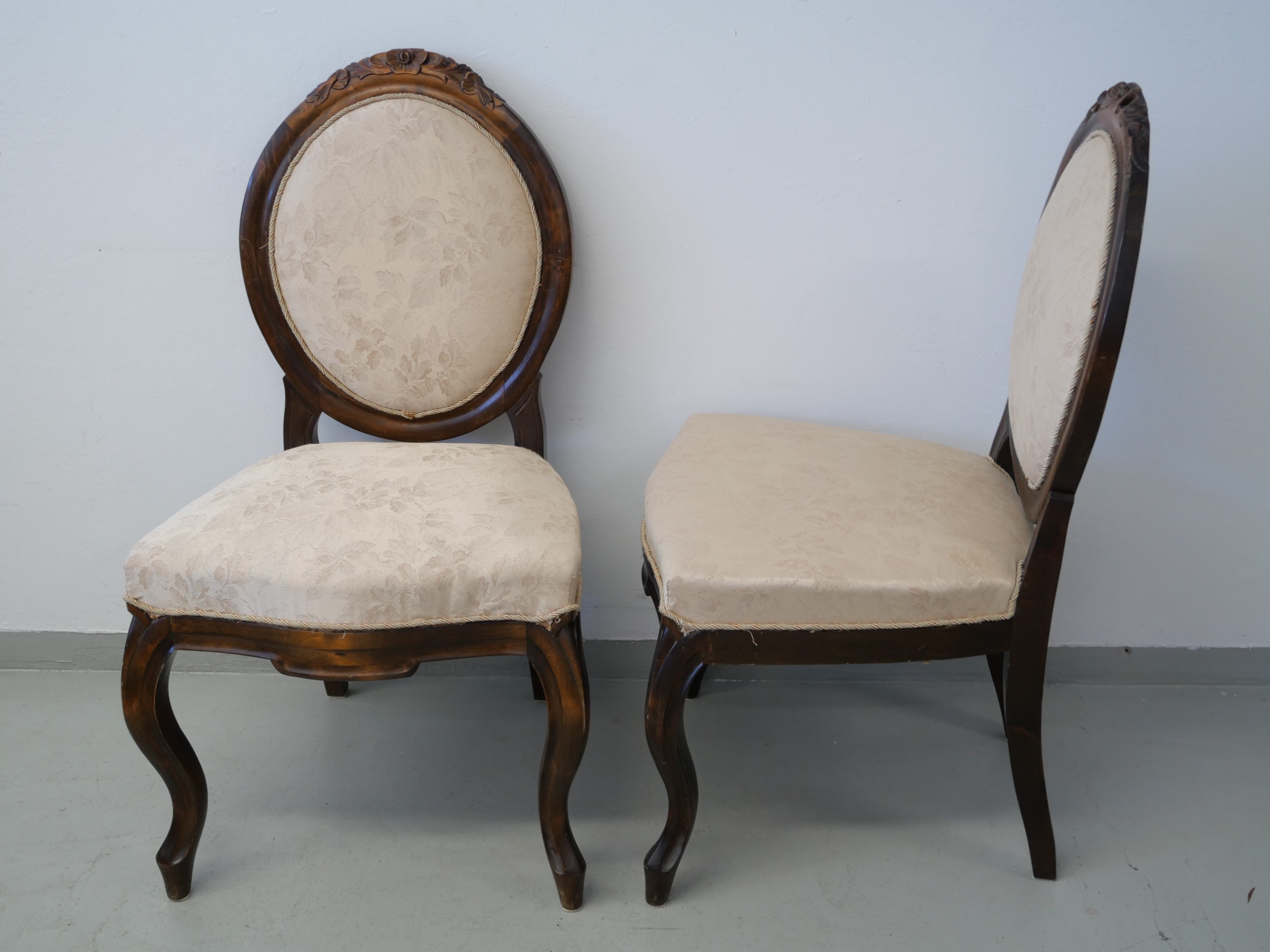 *Antiikkituolit - Huutokauppa Ekman