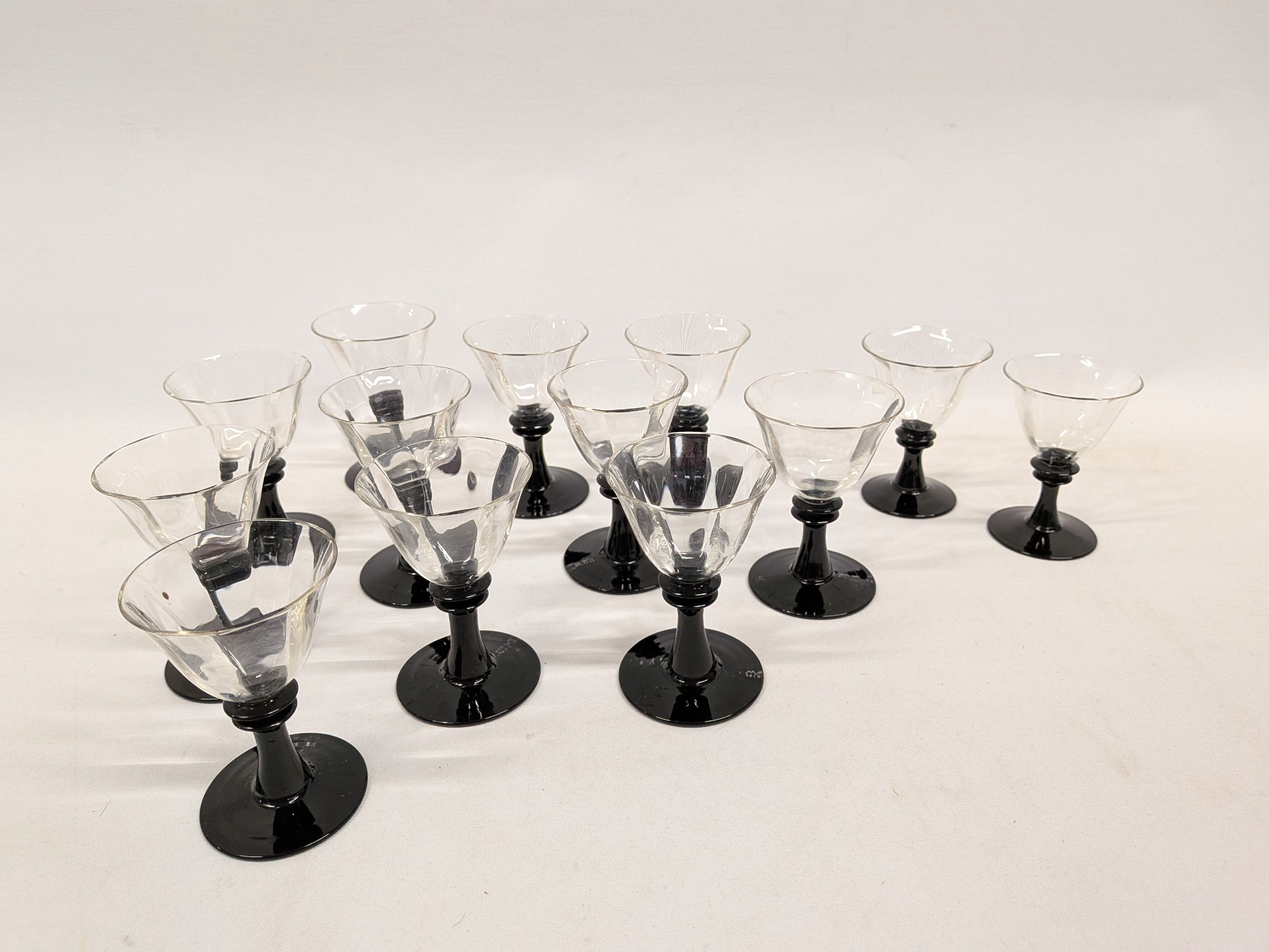 Karhula - Huutokauppa Ekman