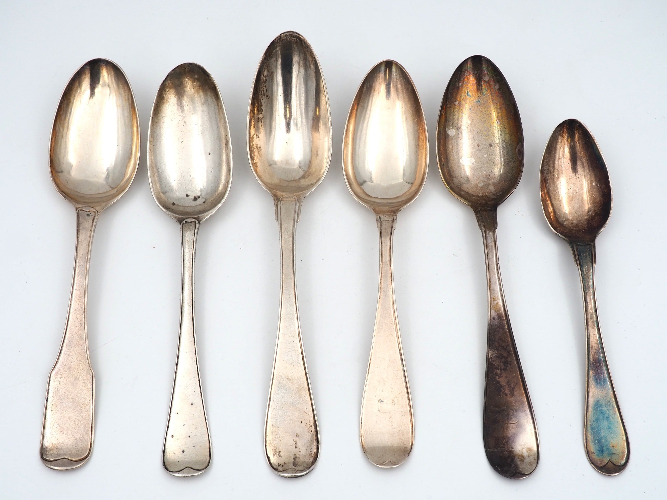 Hopealusikat - Huutokauppa Ekman