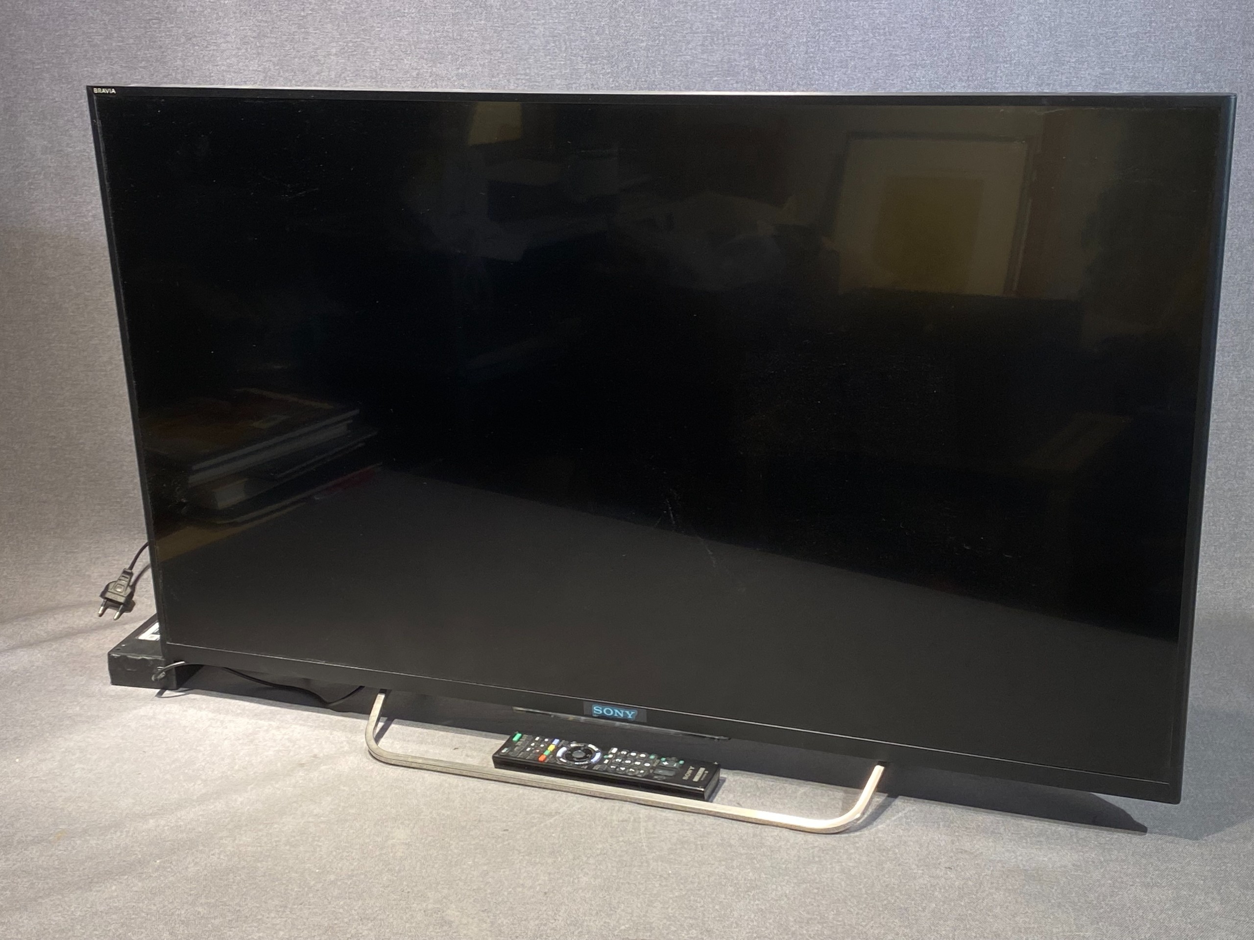 Sony - Huutokauppa Ekman