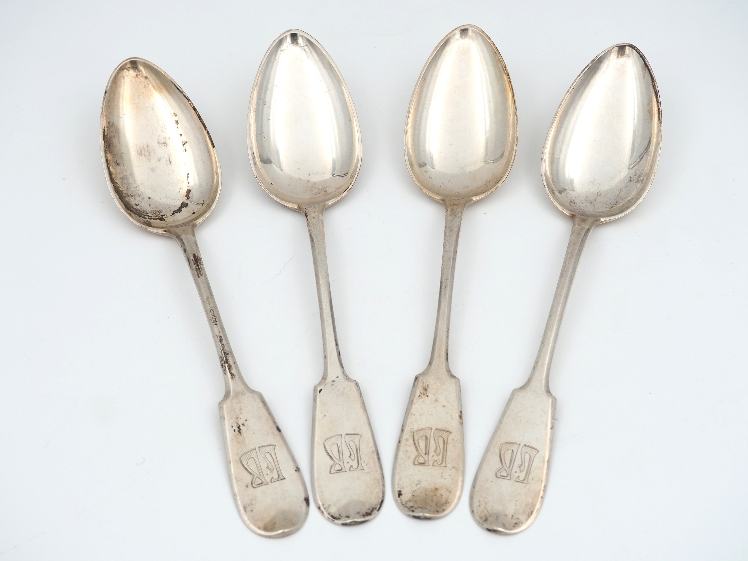 Hopealusikat - Huutokauppa Ekman