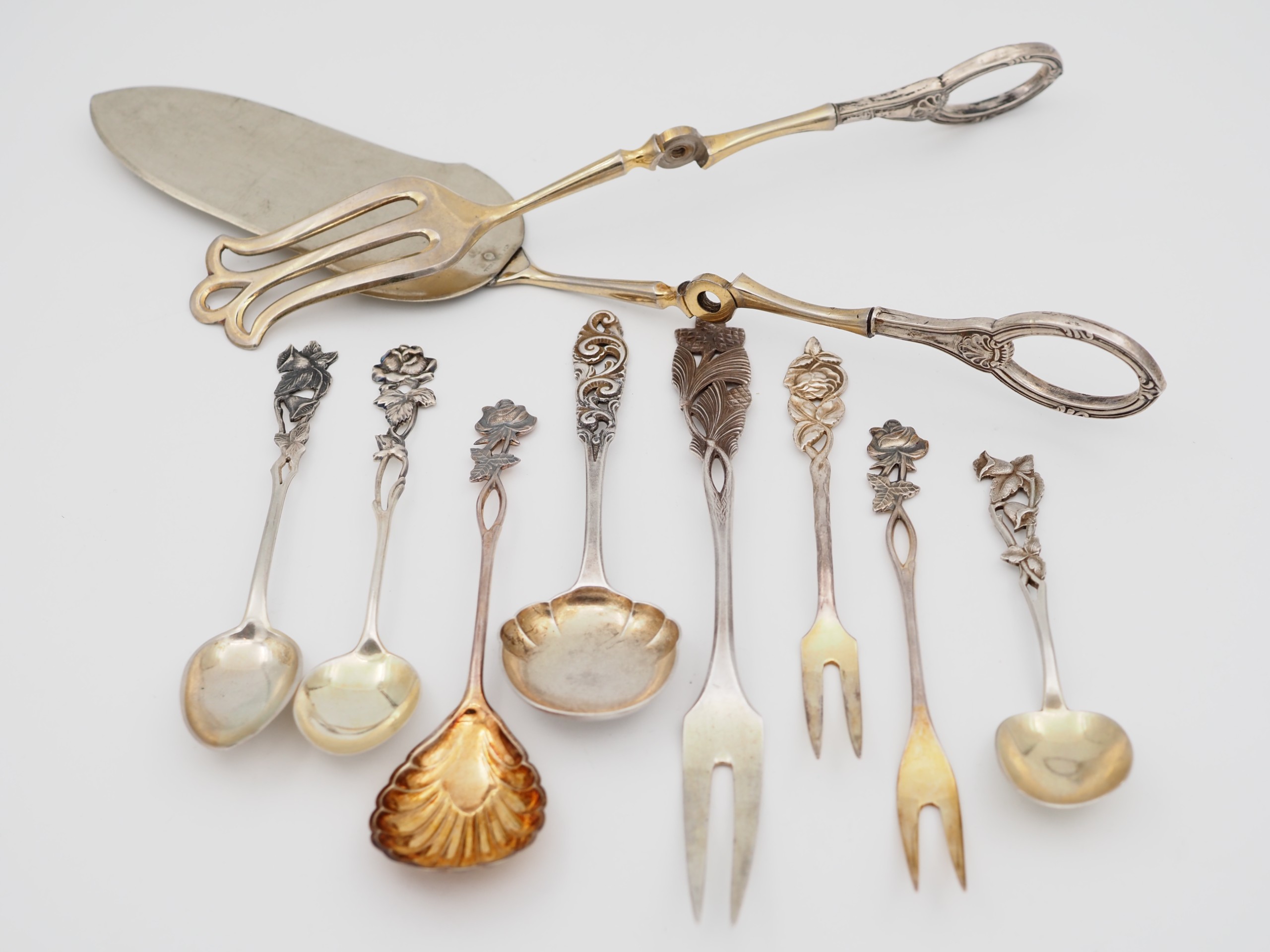 Hopeaa - Huutokauppa Ekman